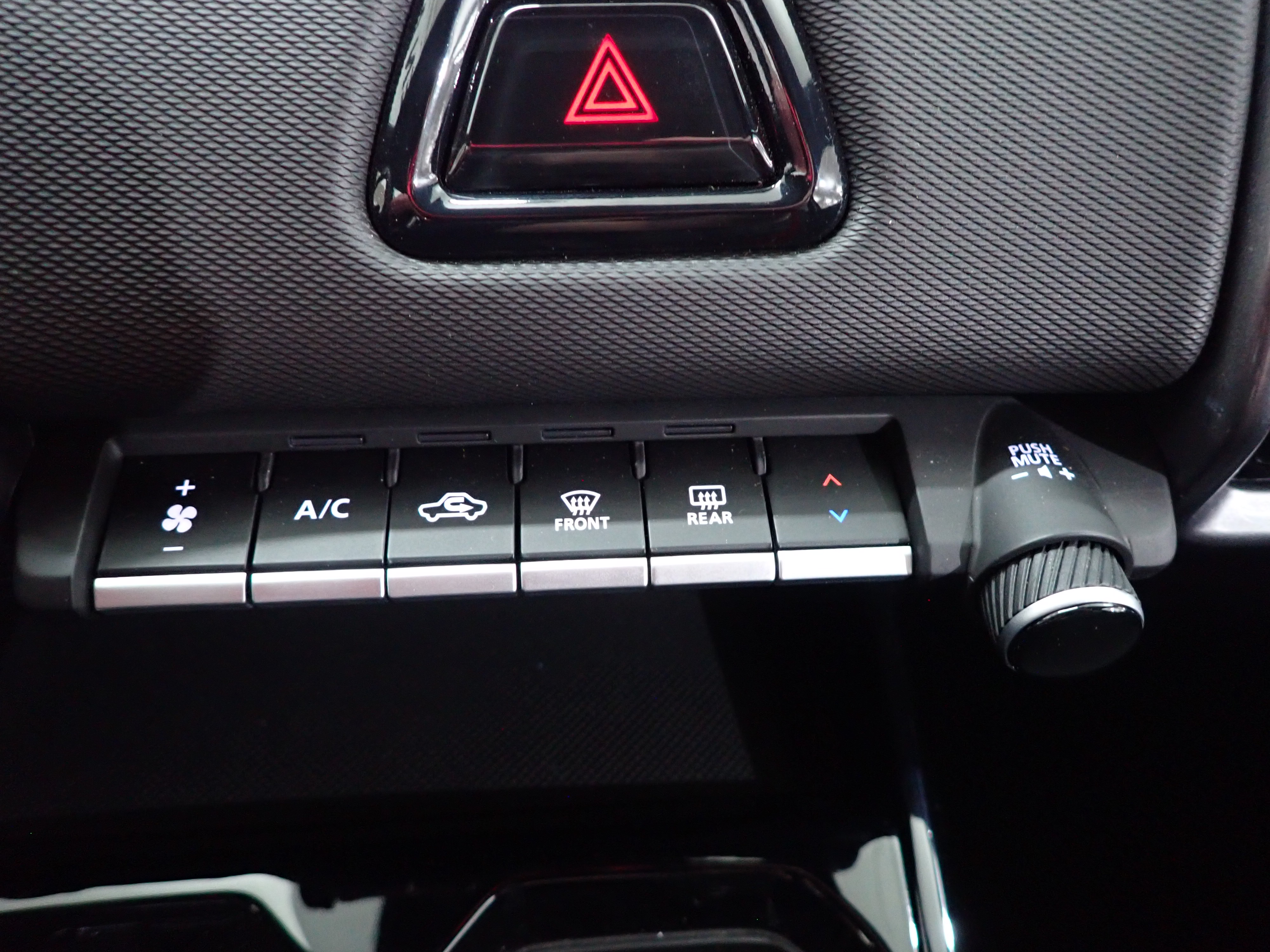 SUZUKI e VITARA 2026
