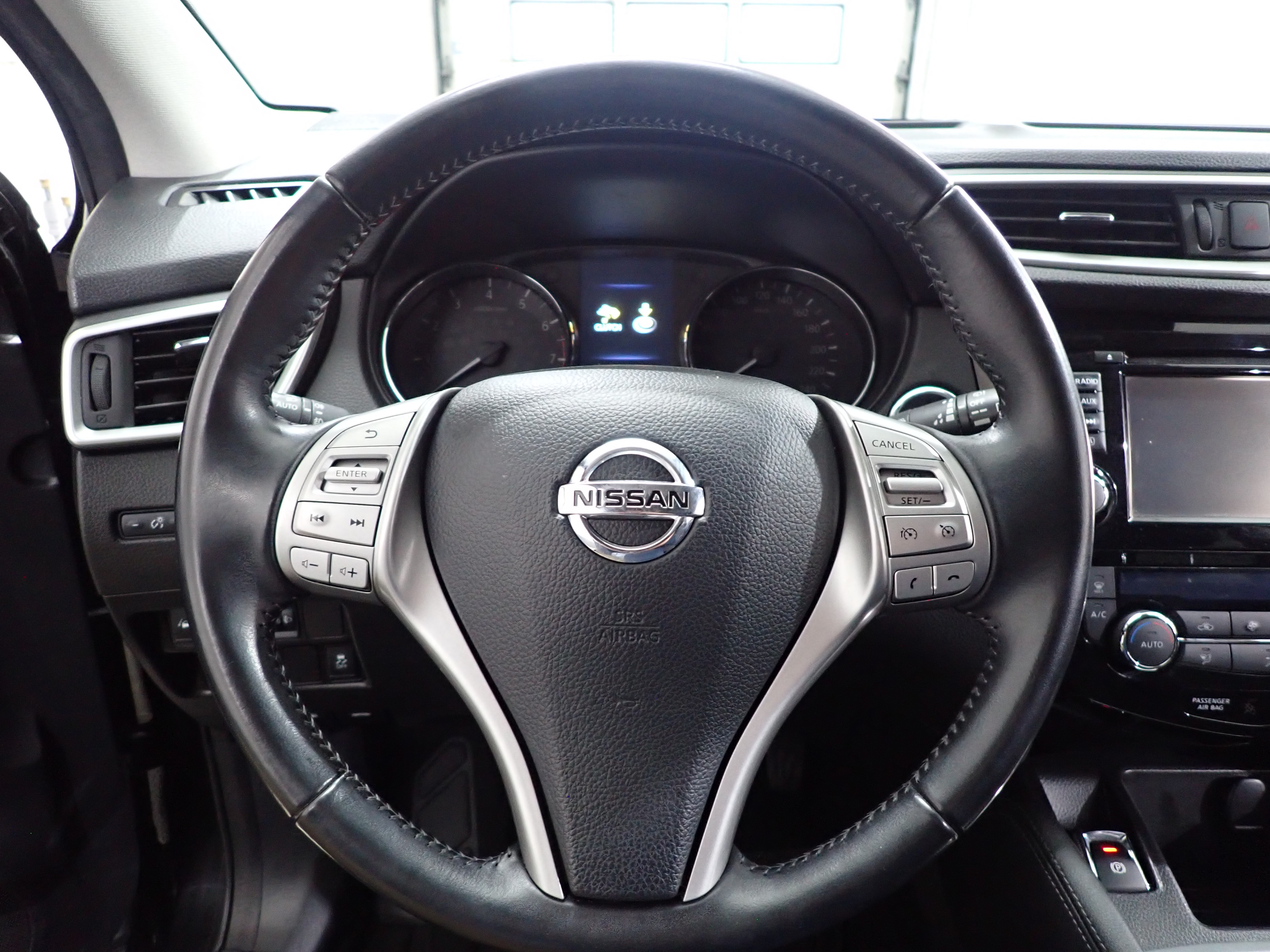 NISSAN Qashqai 2017