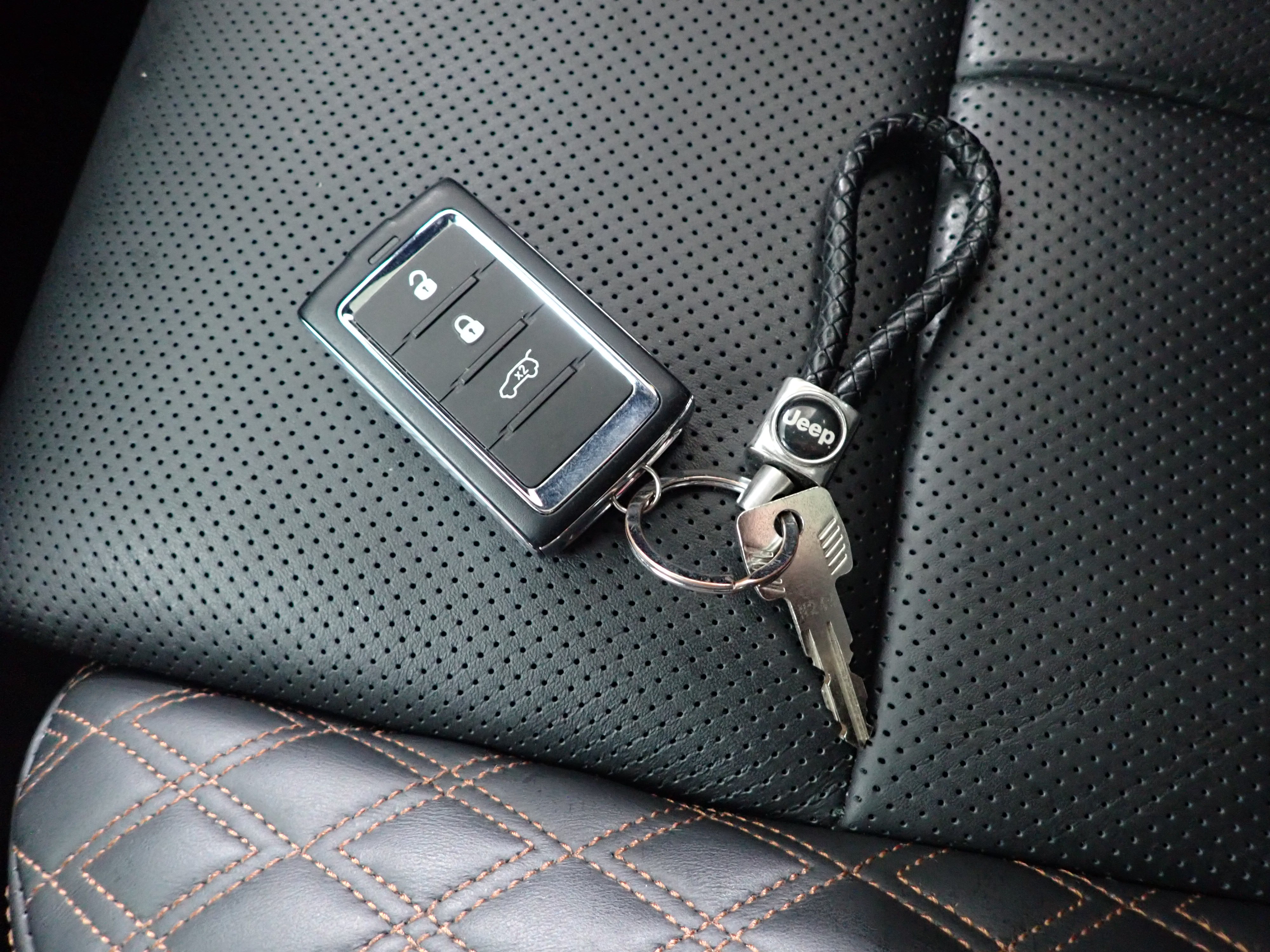 JEEP Grand Cherokee 2024