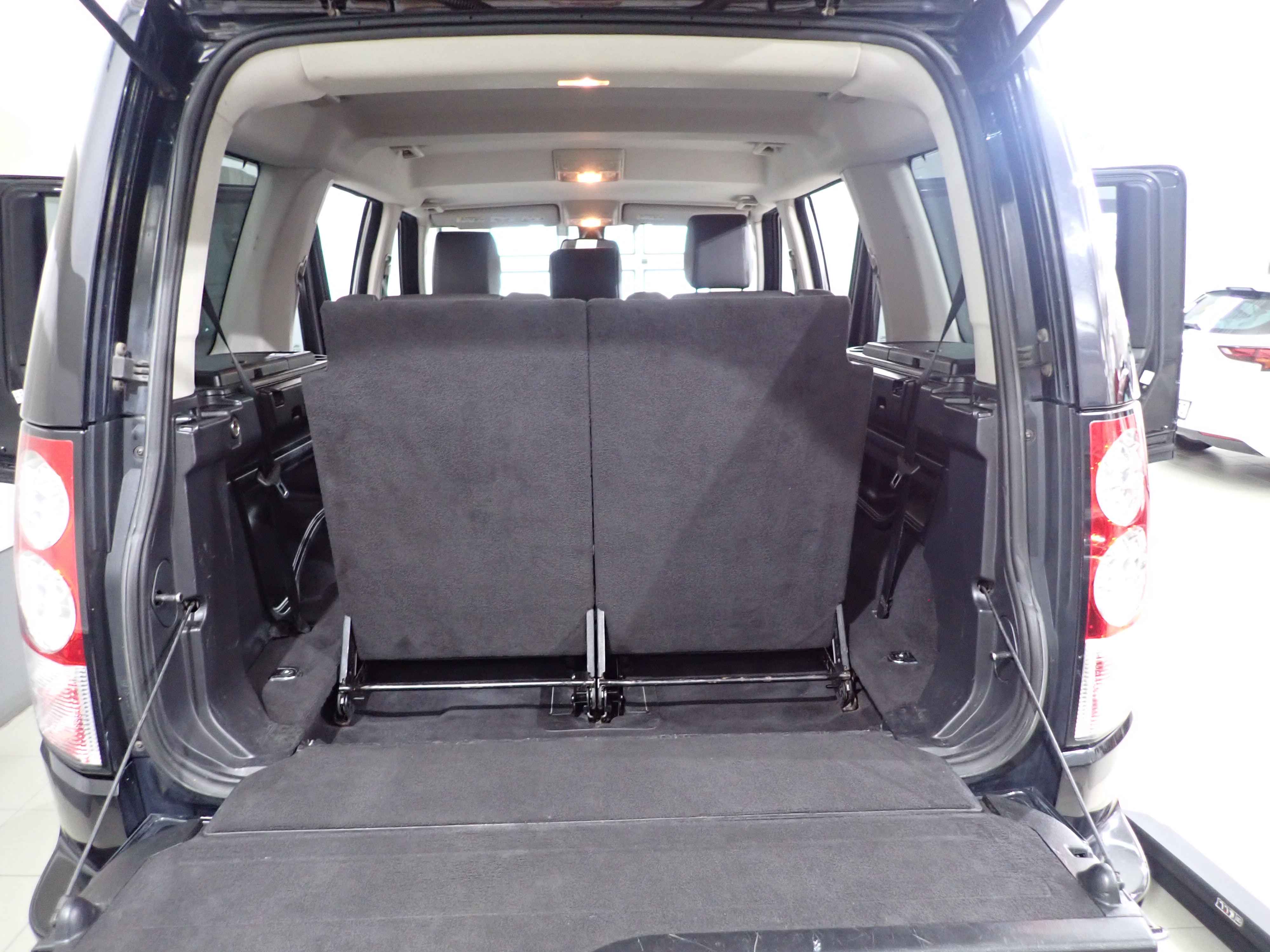 LAND ROVER DISCOVERY 2011