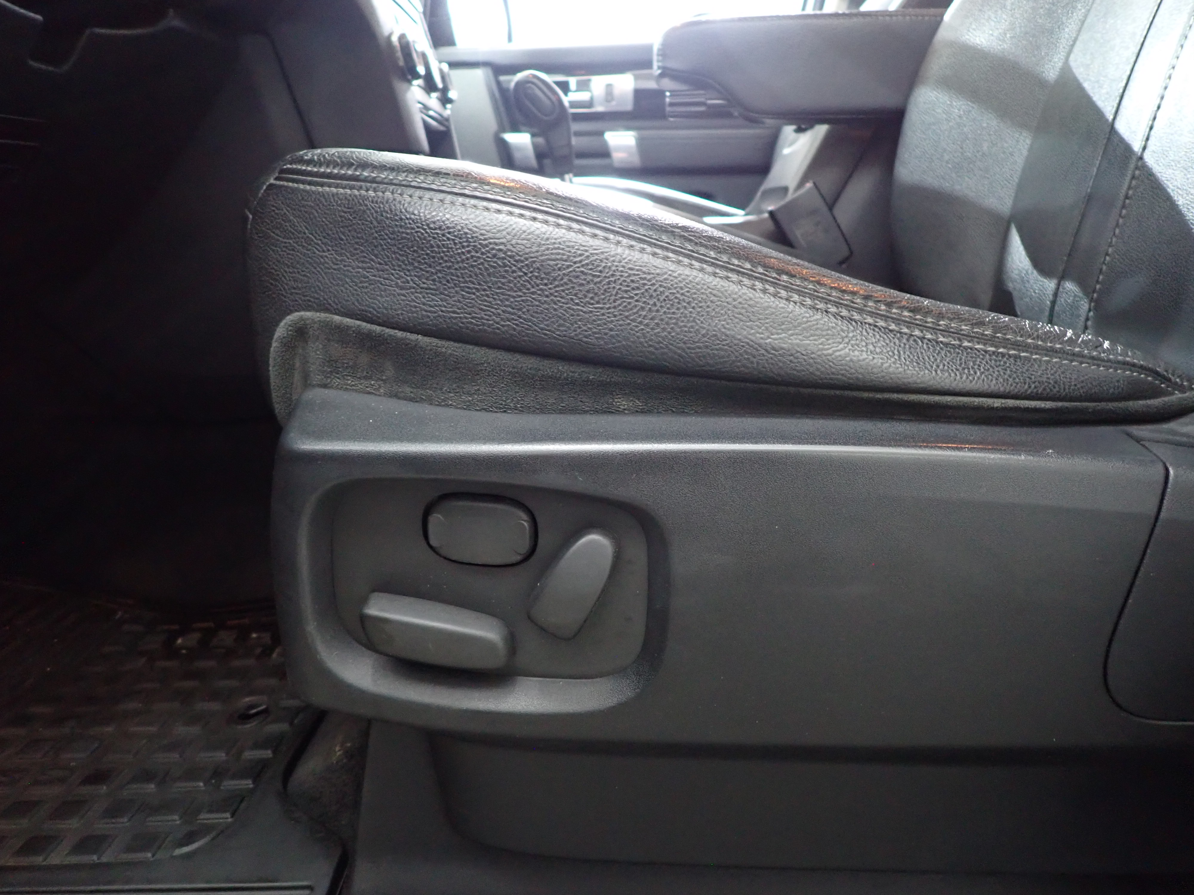 LAND ROVER DISCOVERY 2011