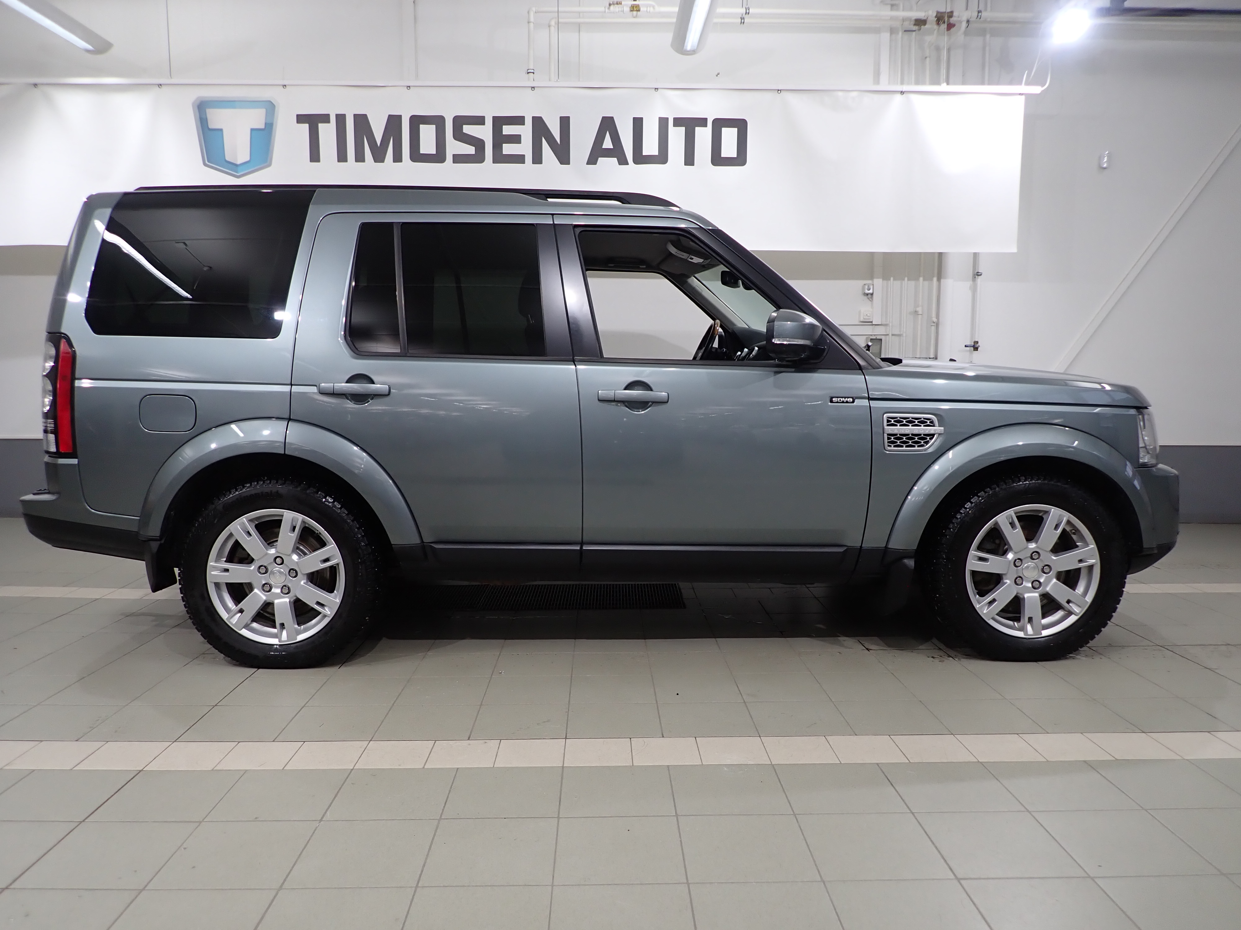 LAND ROVER DISCOVERY 2015