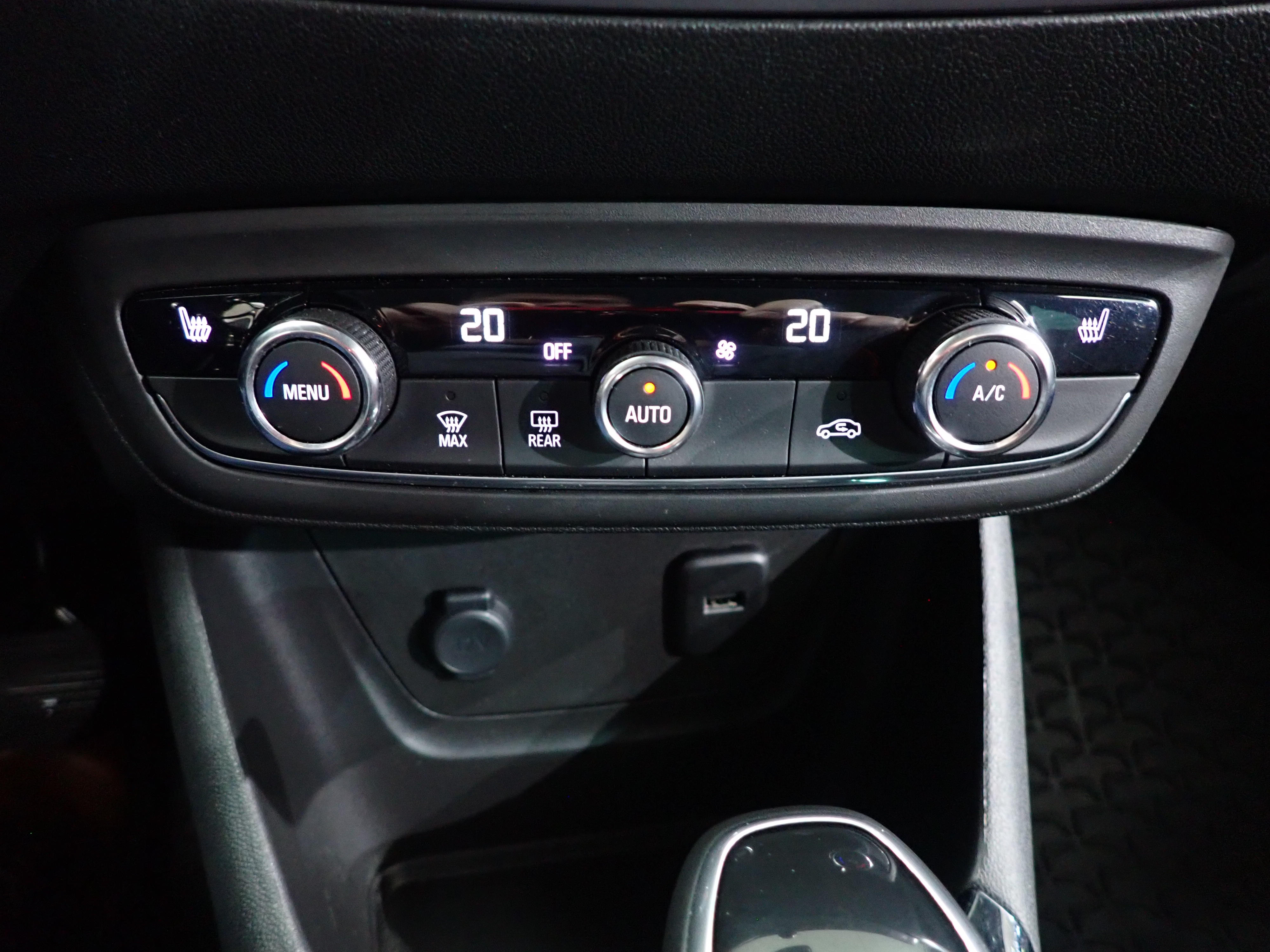 OPEL Crossland X 2018