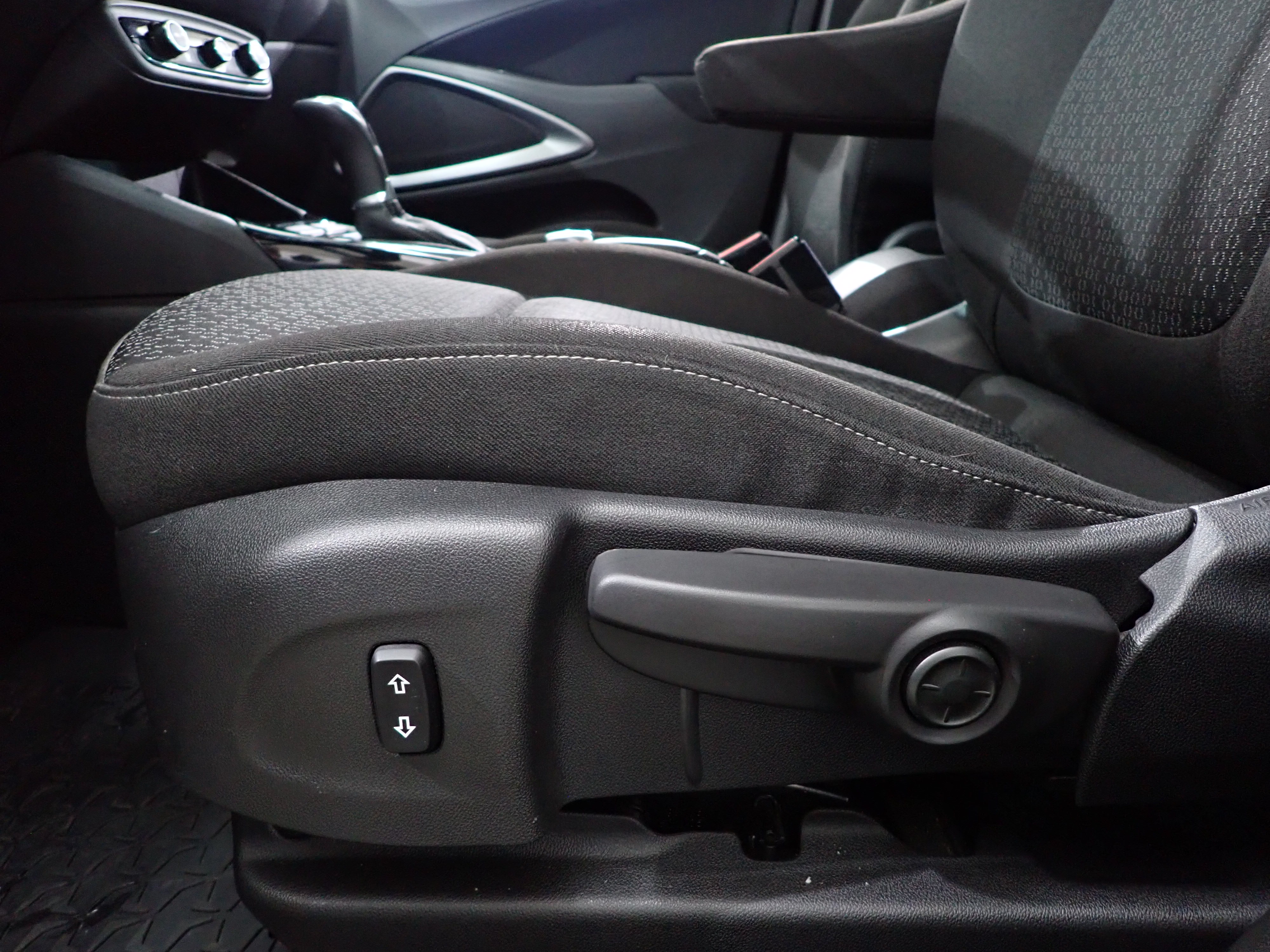 OPEL Crossland X 2018