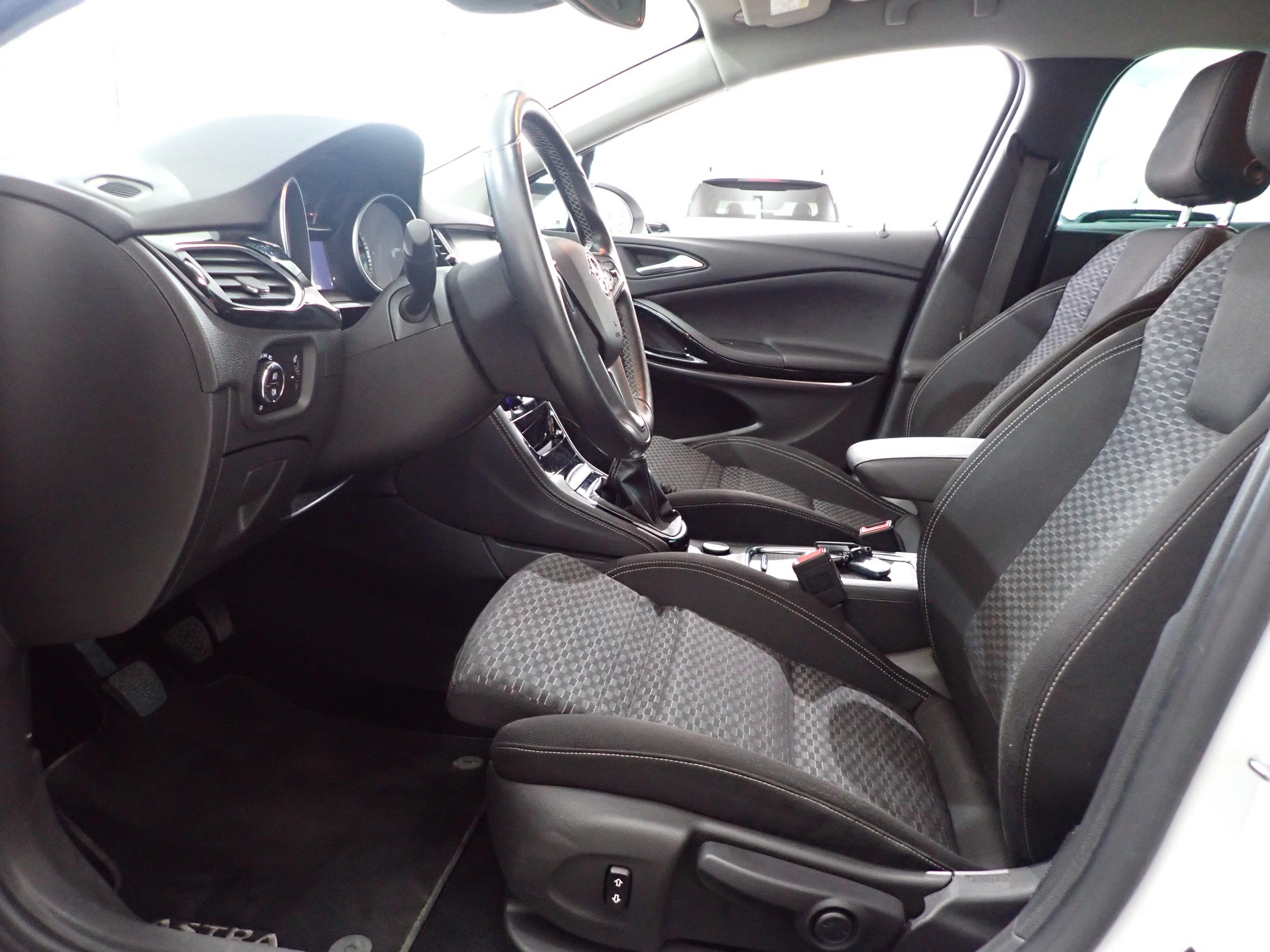 OPEL ASTRA 2017