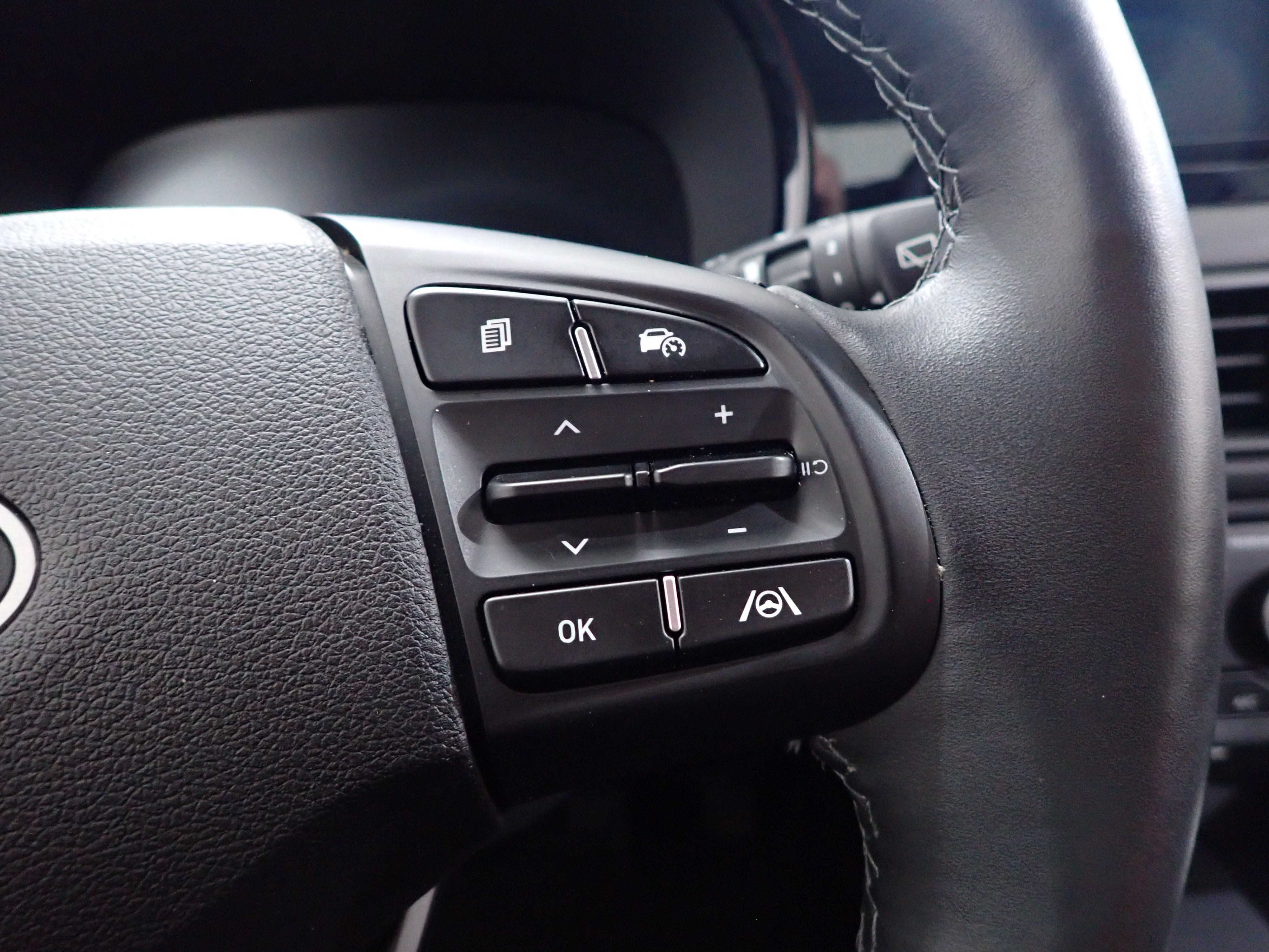 HYUNDAI i10 2024
