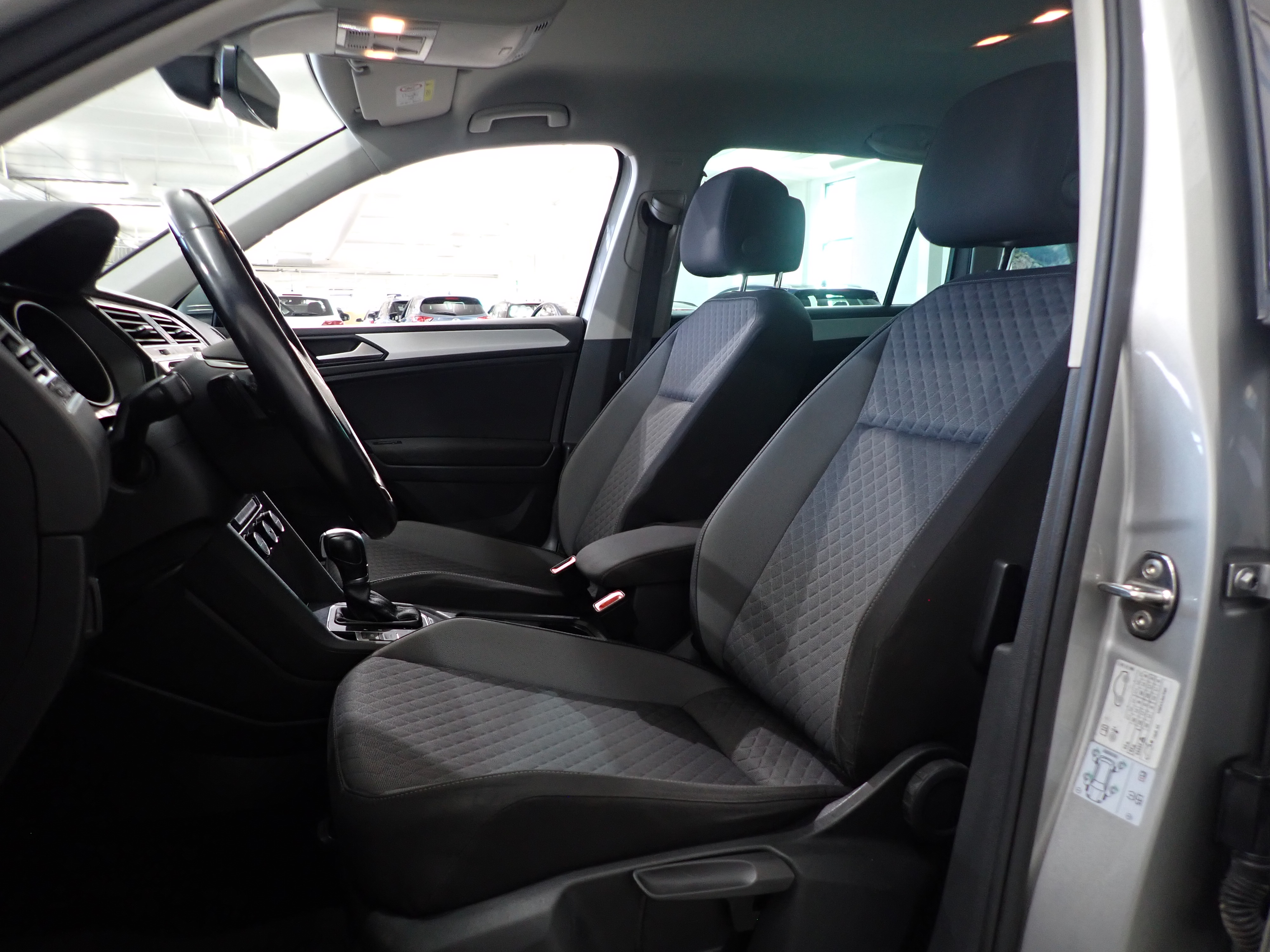 VOLKSWAGEN Tiguan 2019