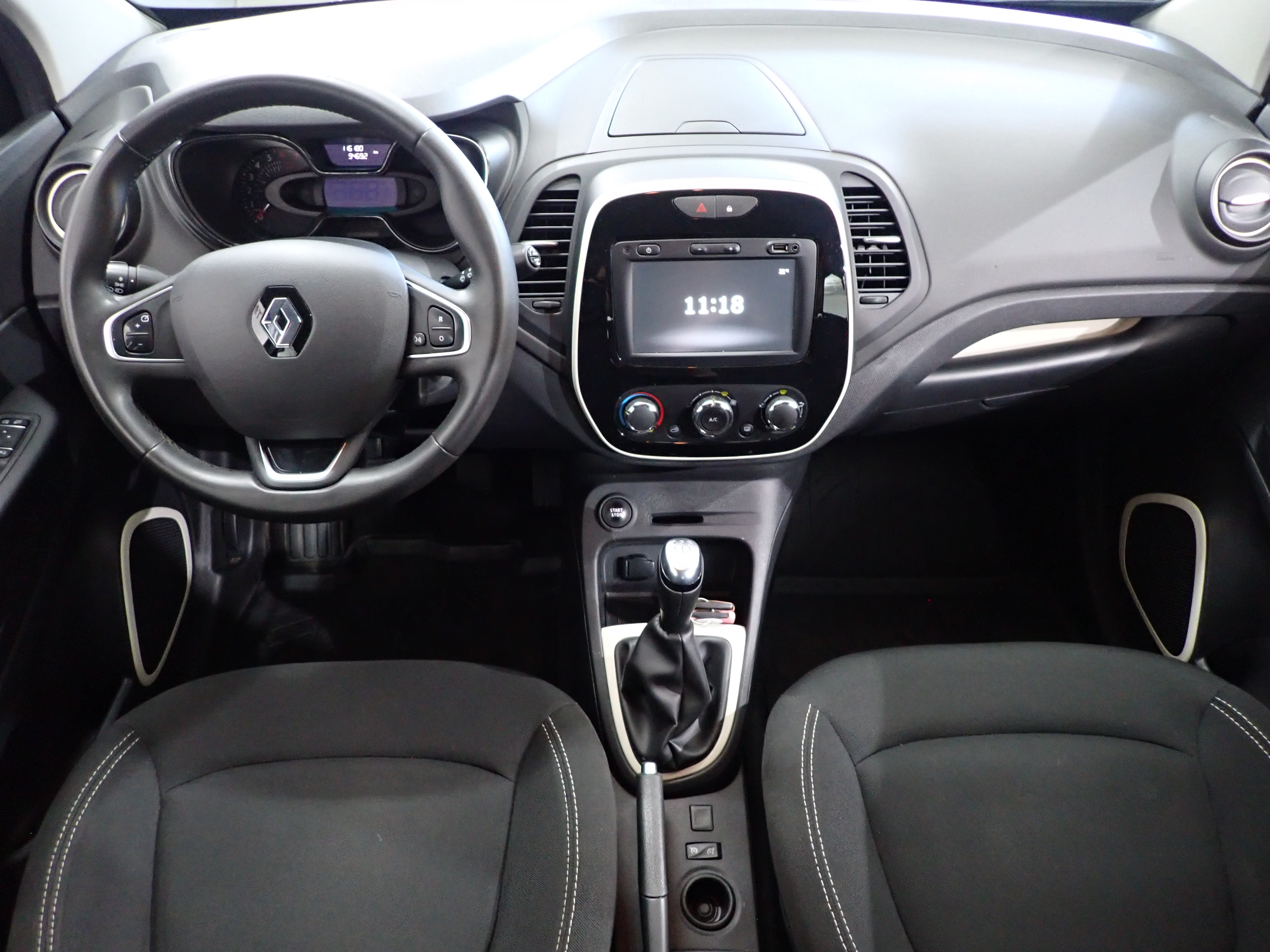 RENAULT Captur 2018