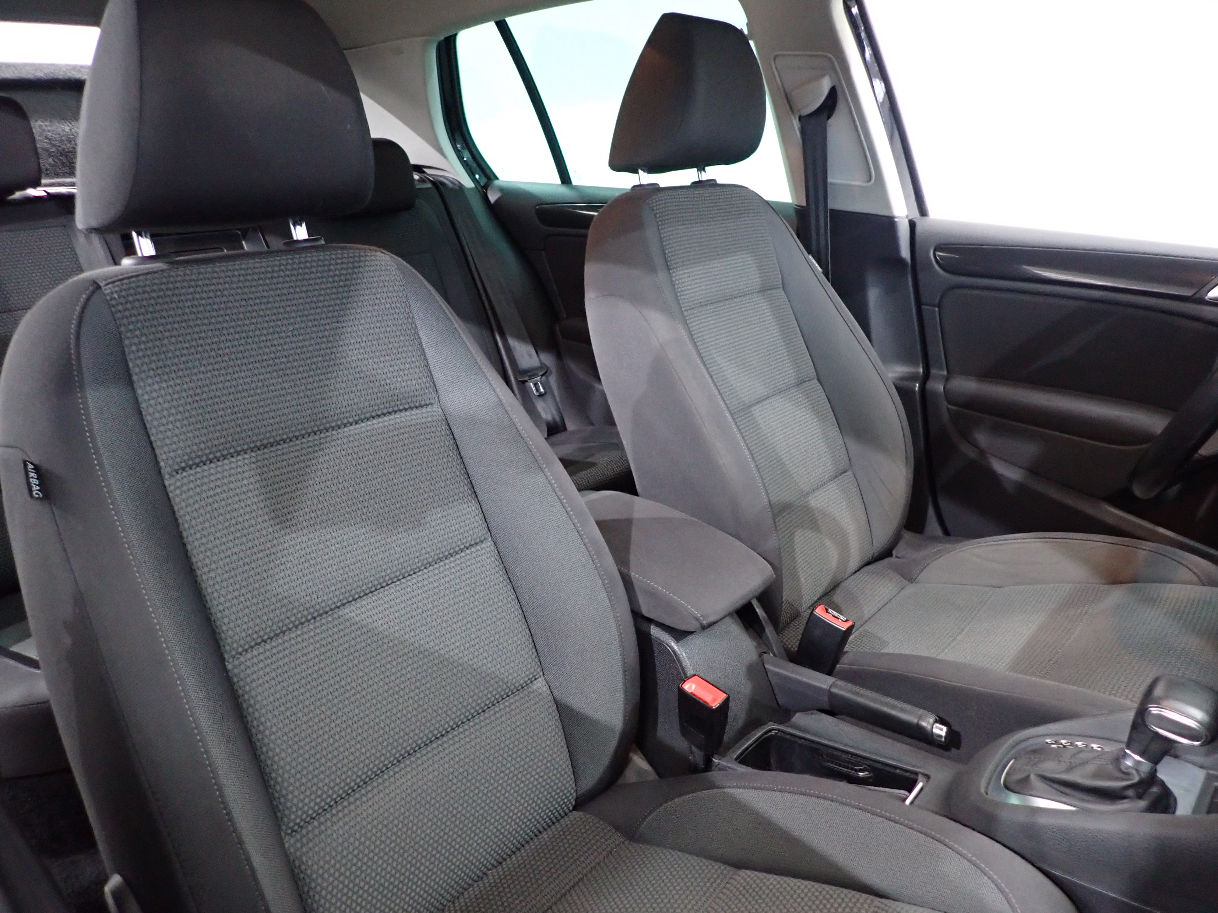 VOLKSWAGEN GOLF 2011