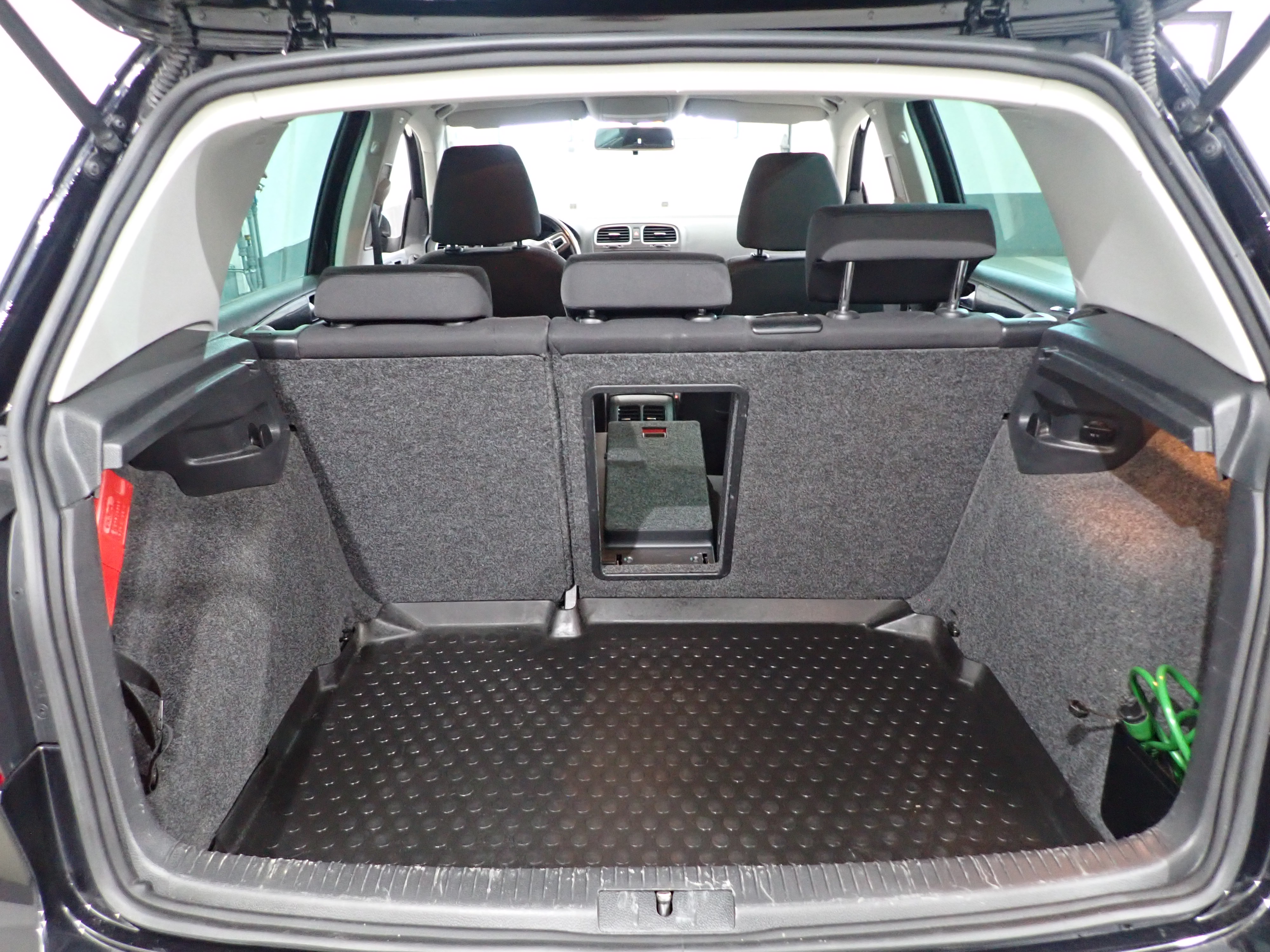 VOLKSWAGEN GOLF 2011