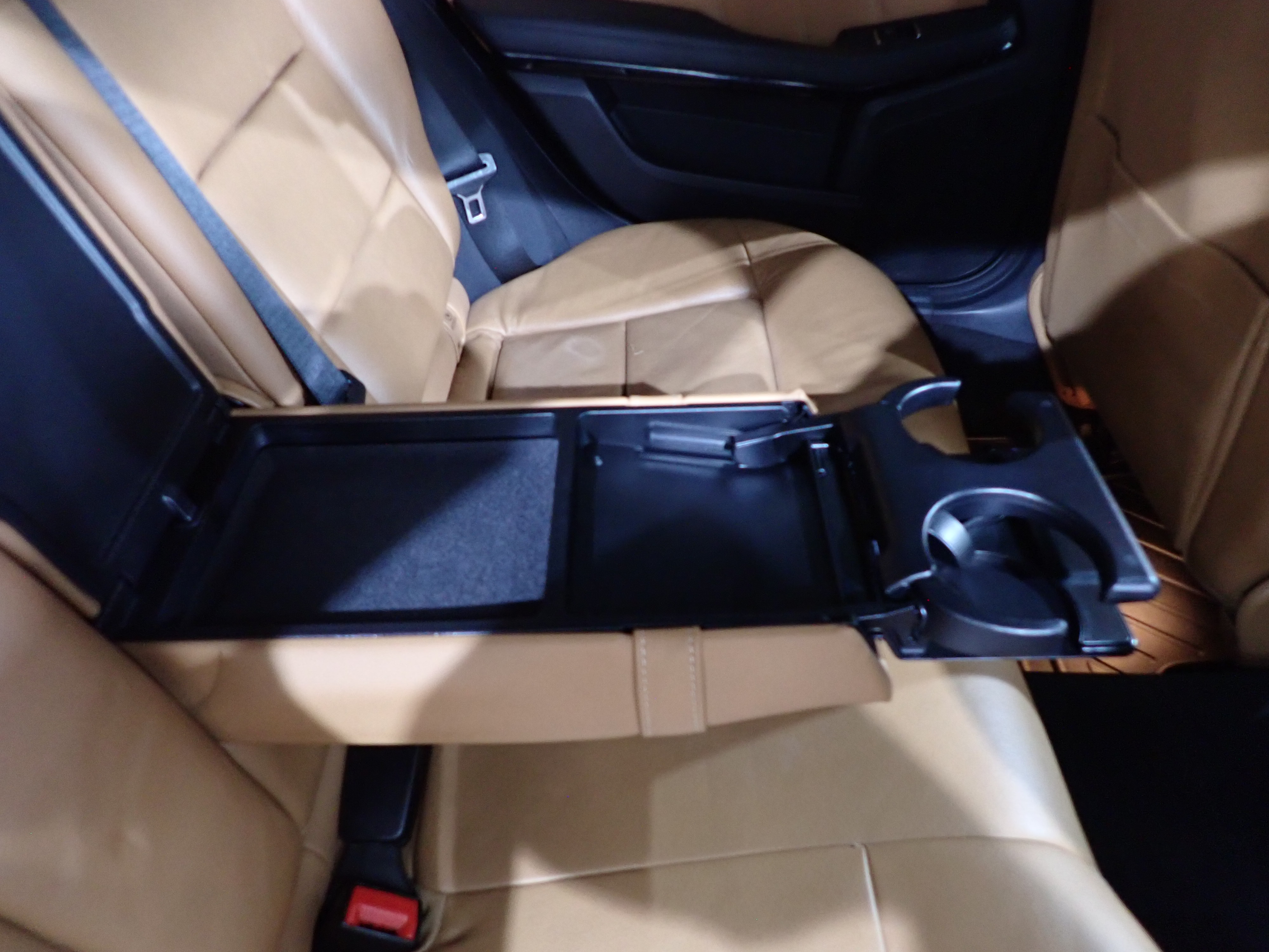 MERCEDES-BENZ E 2011