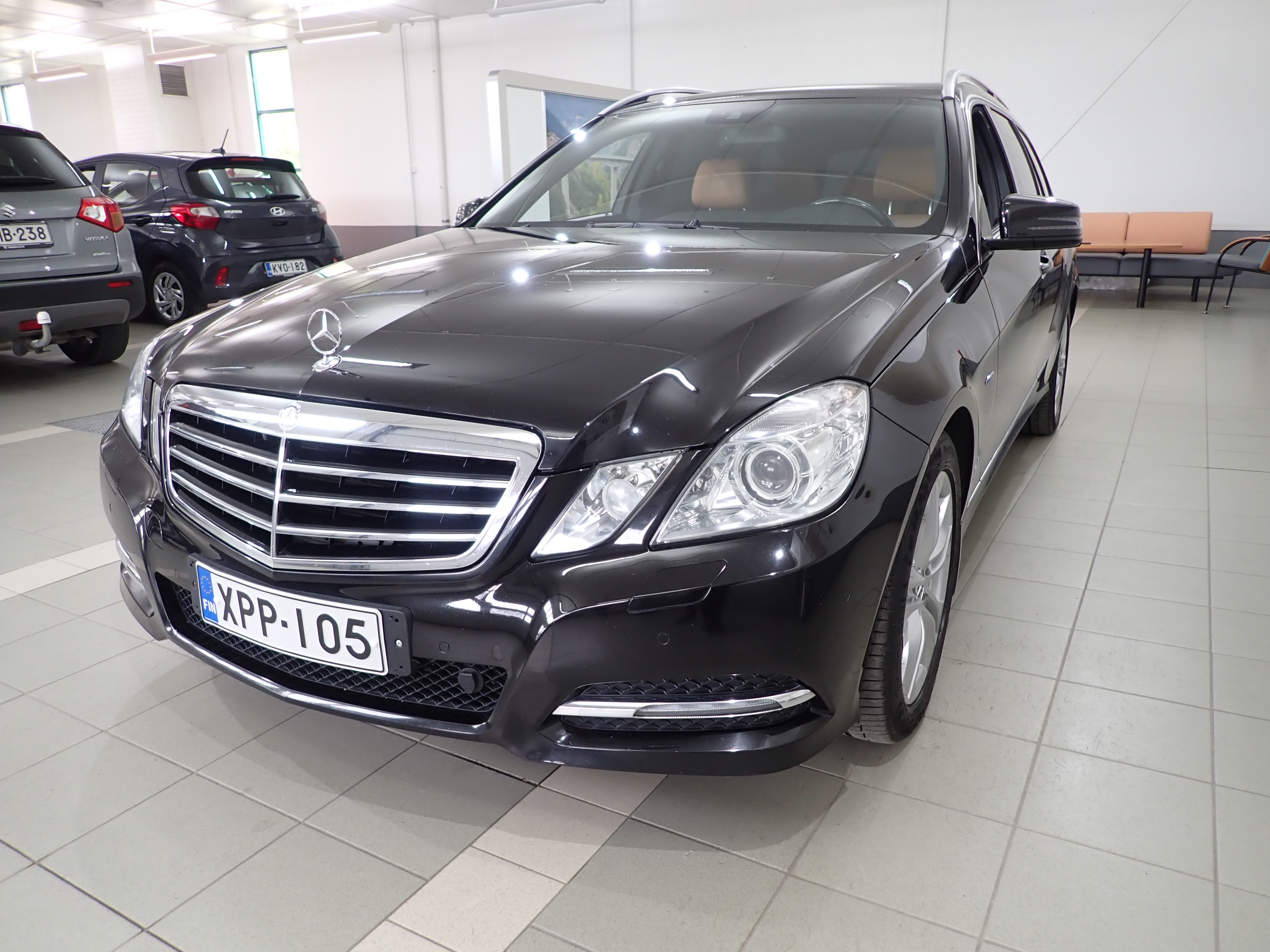 MERCEDES-BENZ E 2011