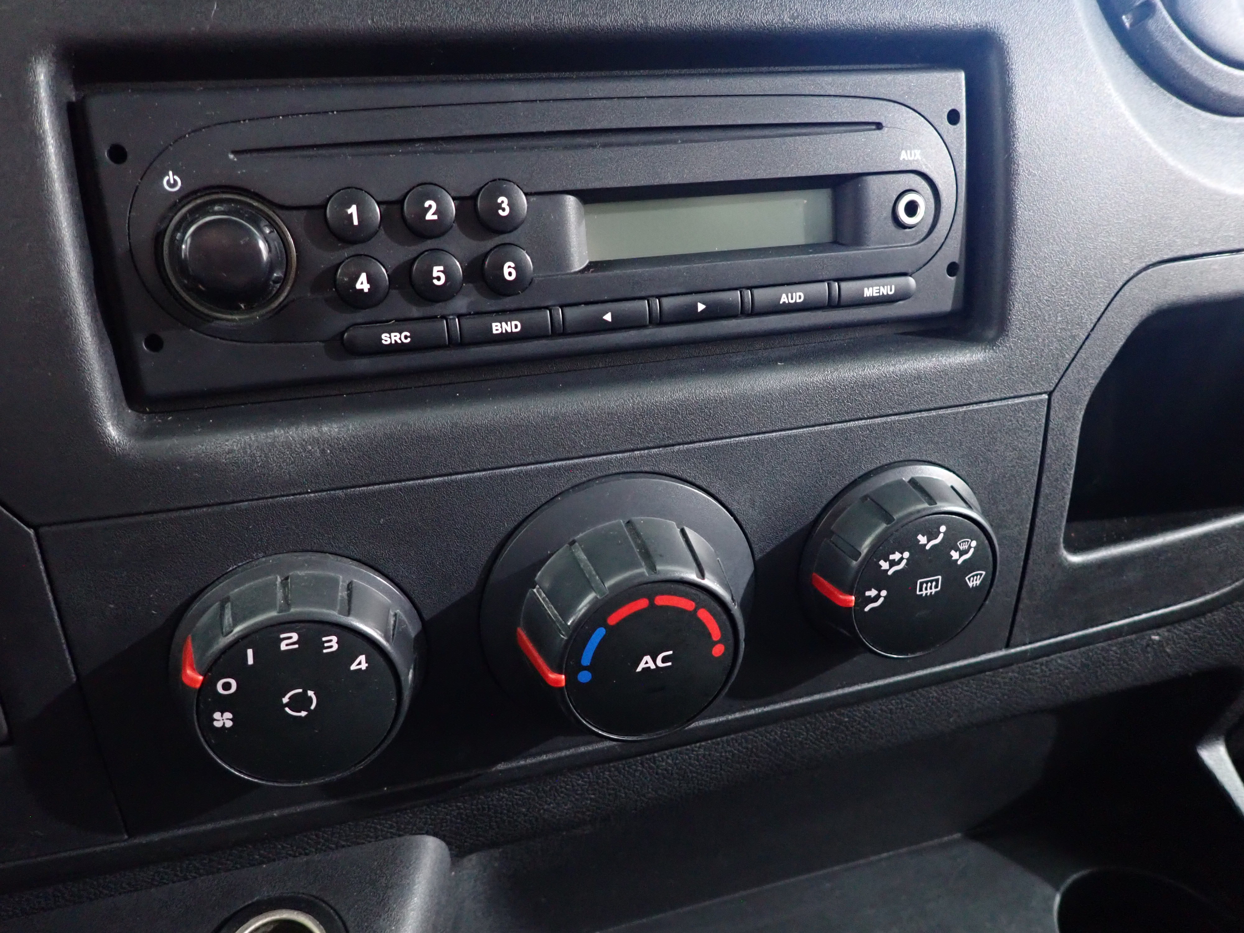 RENAULT Master 2011