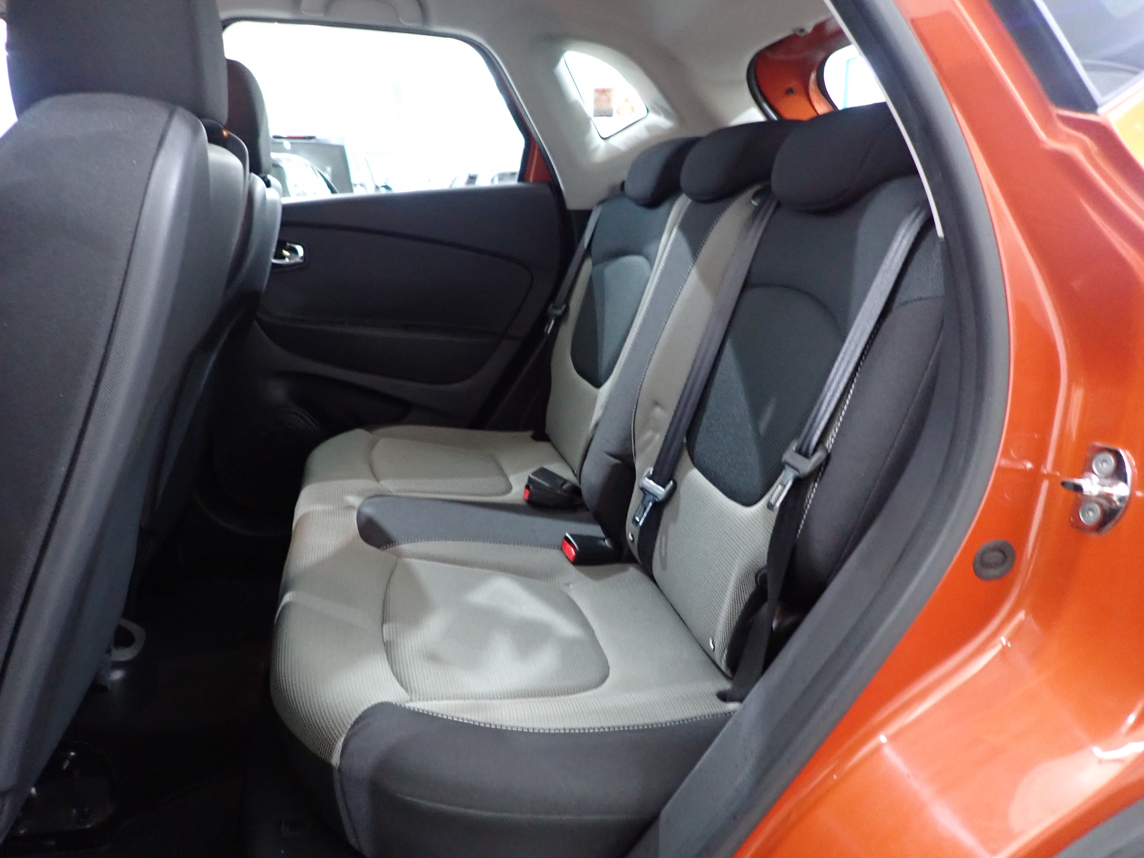 RENAULT Captur 2014