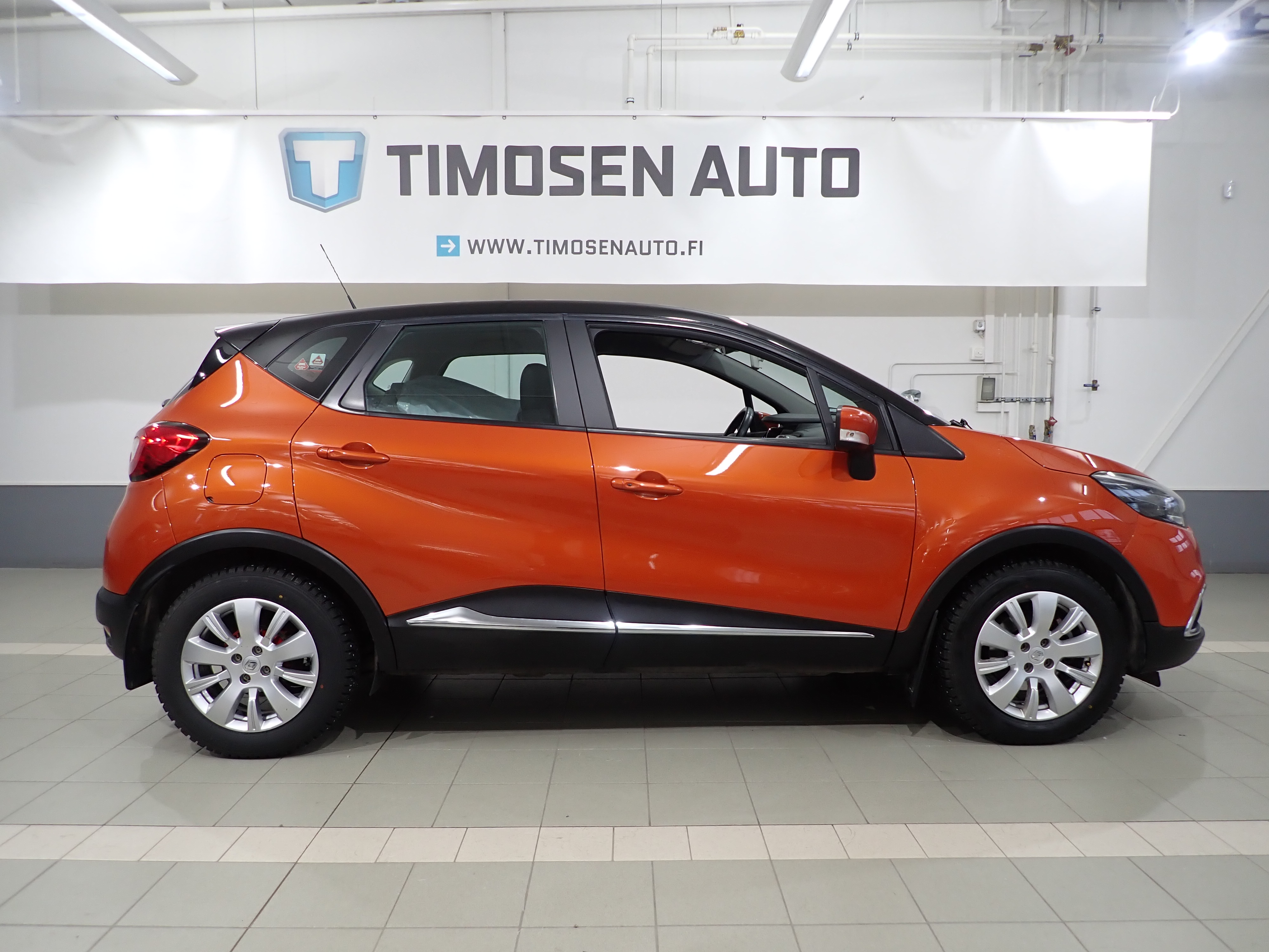 RENAULT Captur 2014