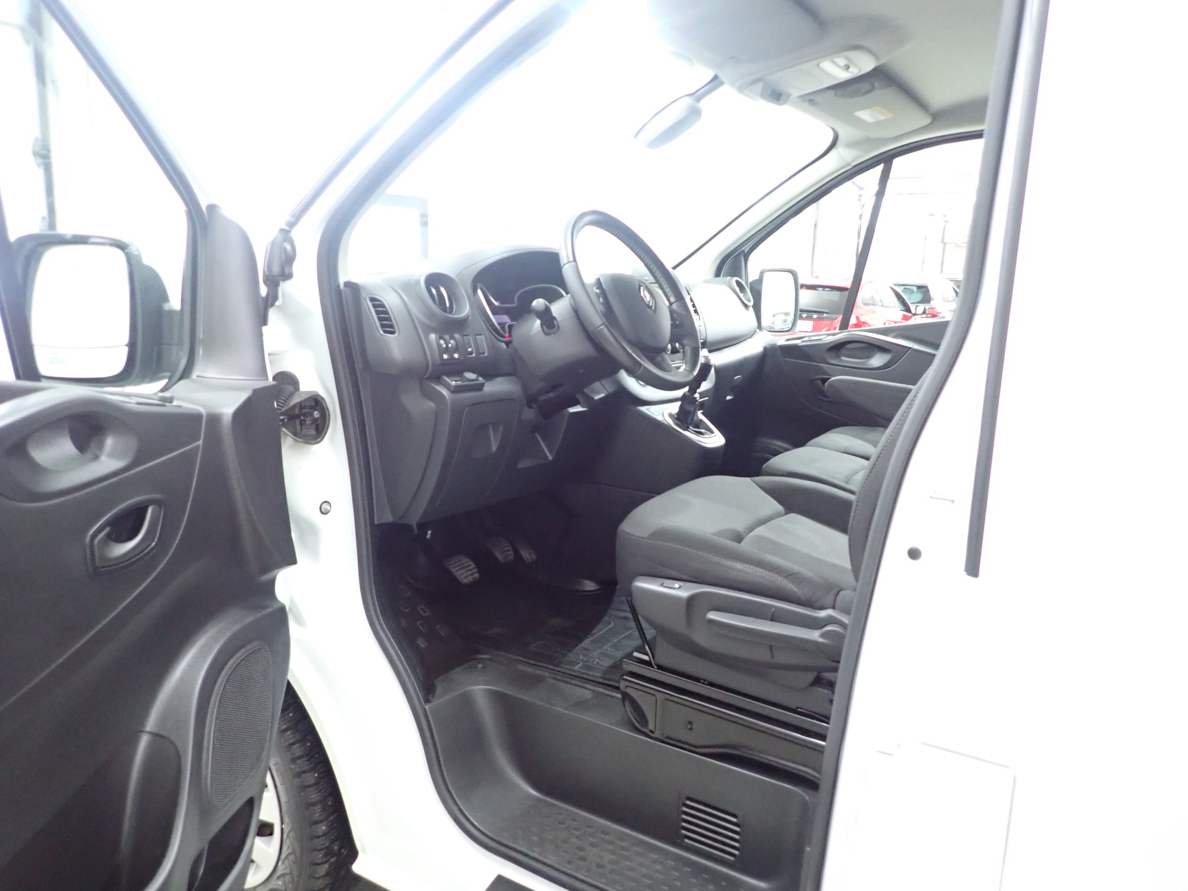 RENAULT Trafic 2021