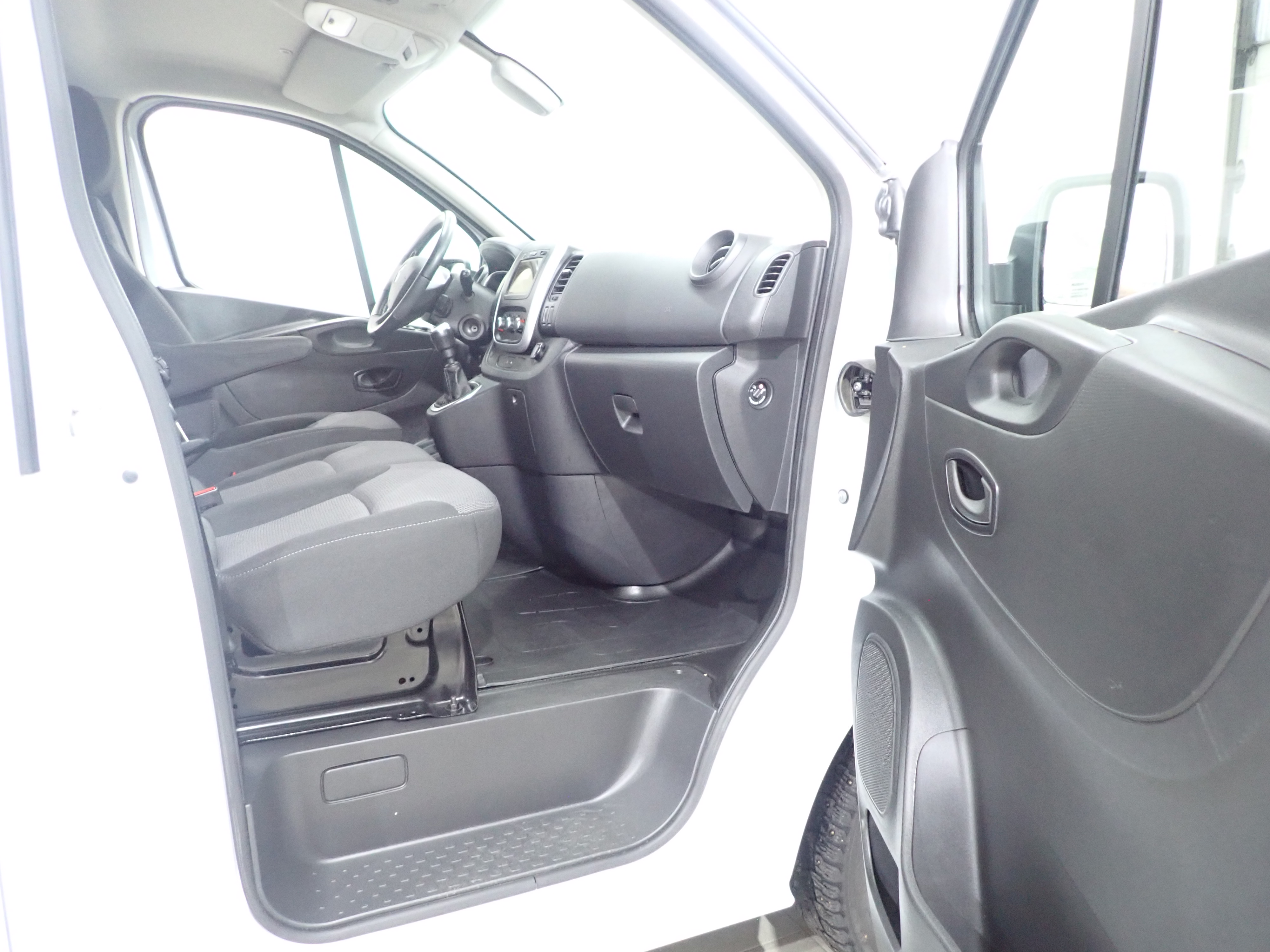 RENAULT Trafic 2021