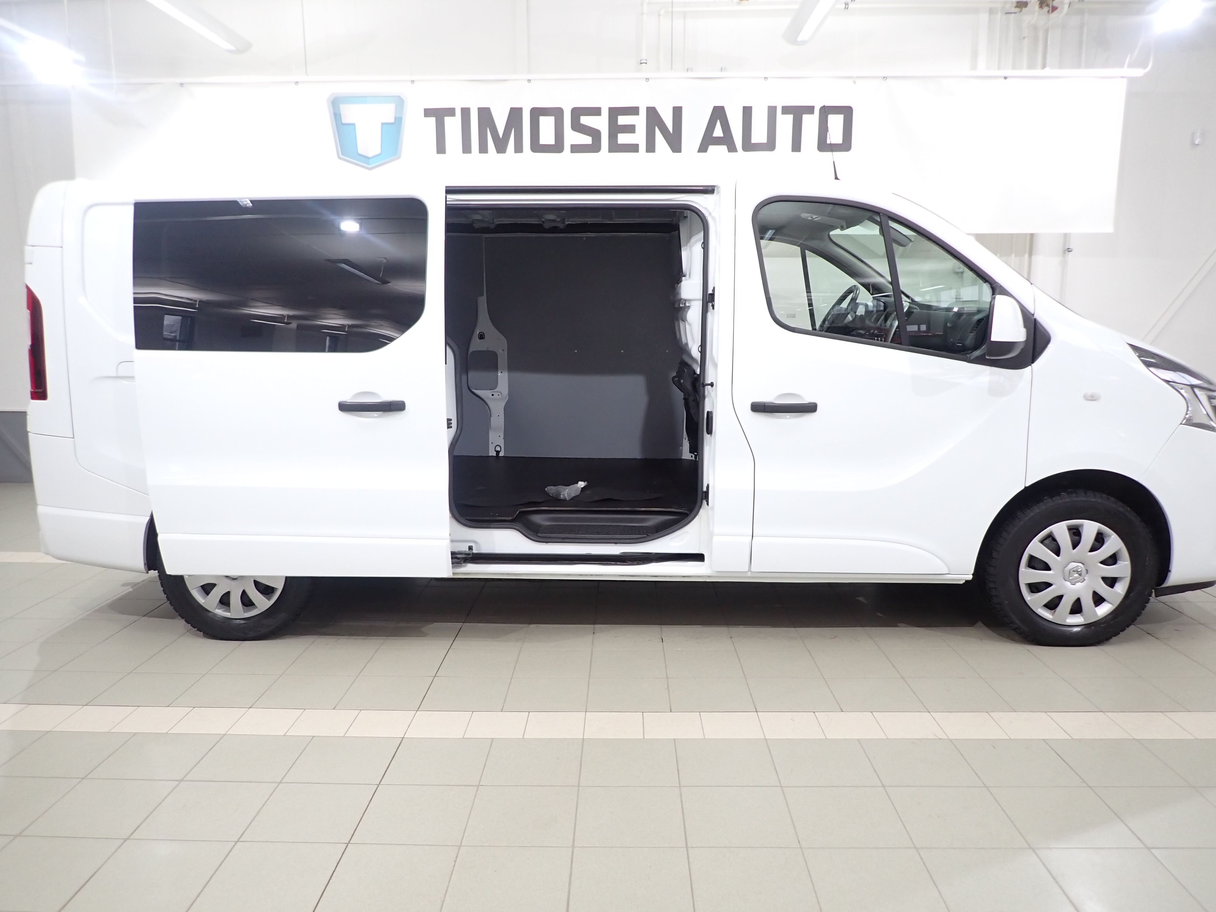 RENAULT Trafic 2021