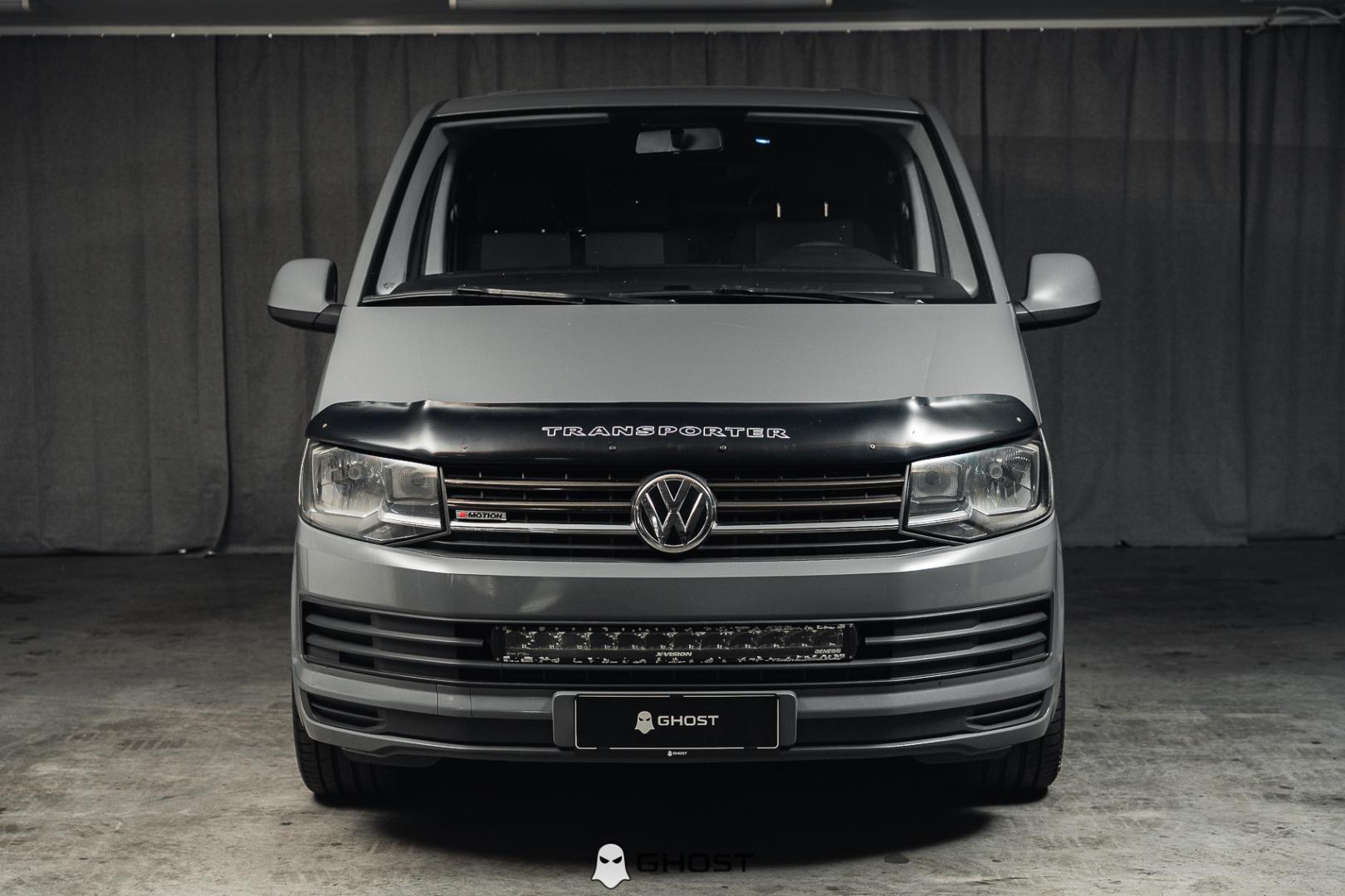 VOLKSWAGEN Transporter 2