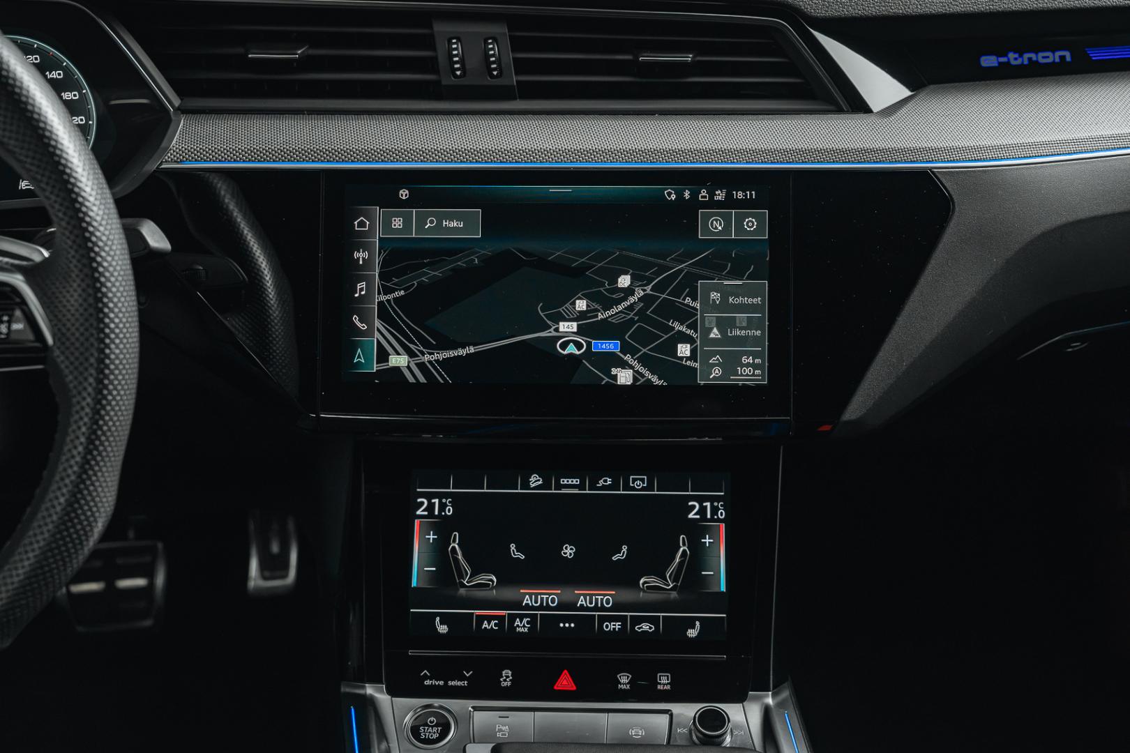 AUDI Q8 e-tron 12