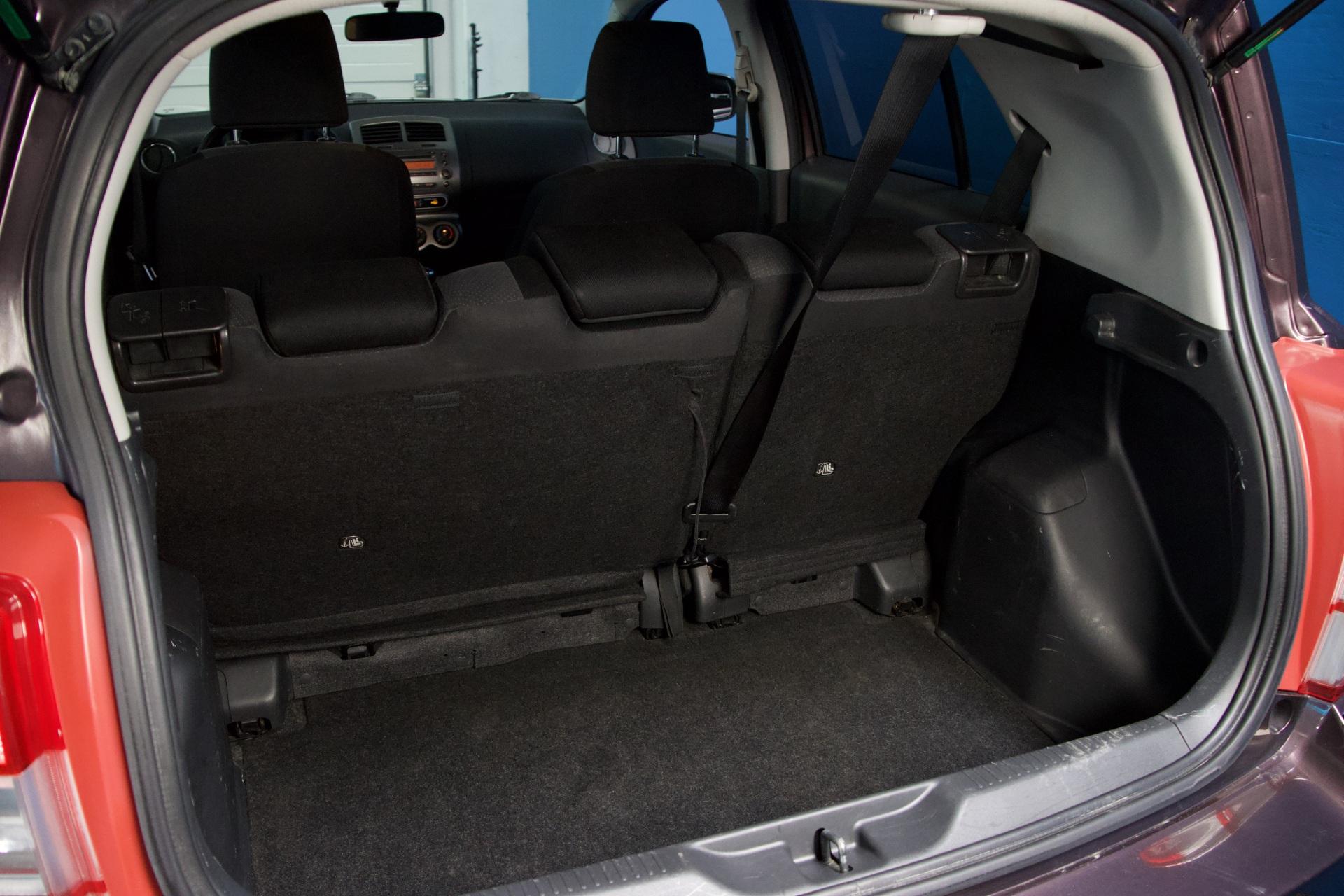 TOYOTA Urban Cruiser 11