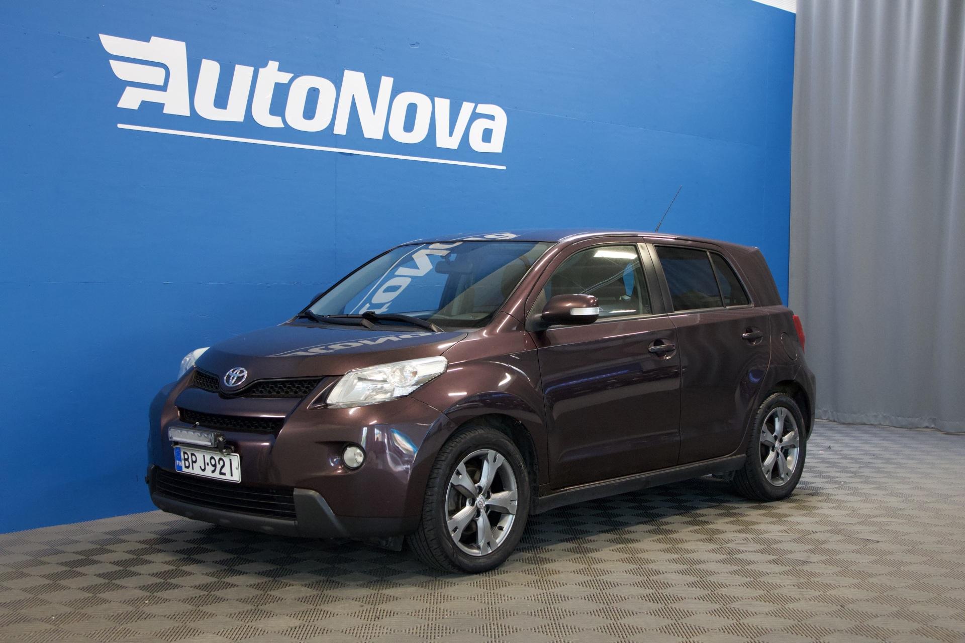 TOYOTA Urban Cruiser 7