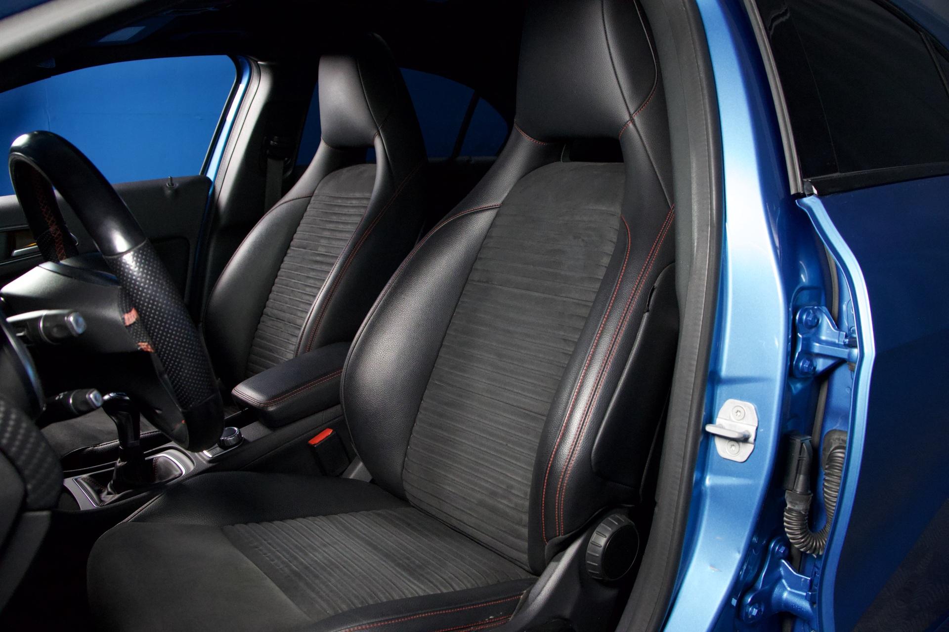 MERCEDES-BENZ A 9