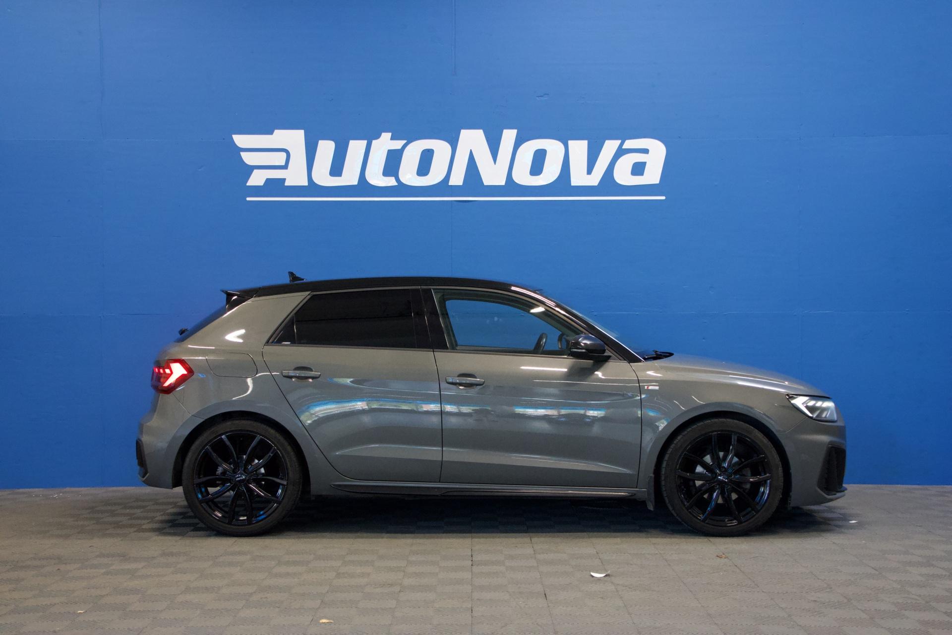 AUDI A1 2