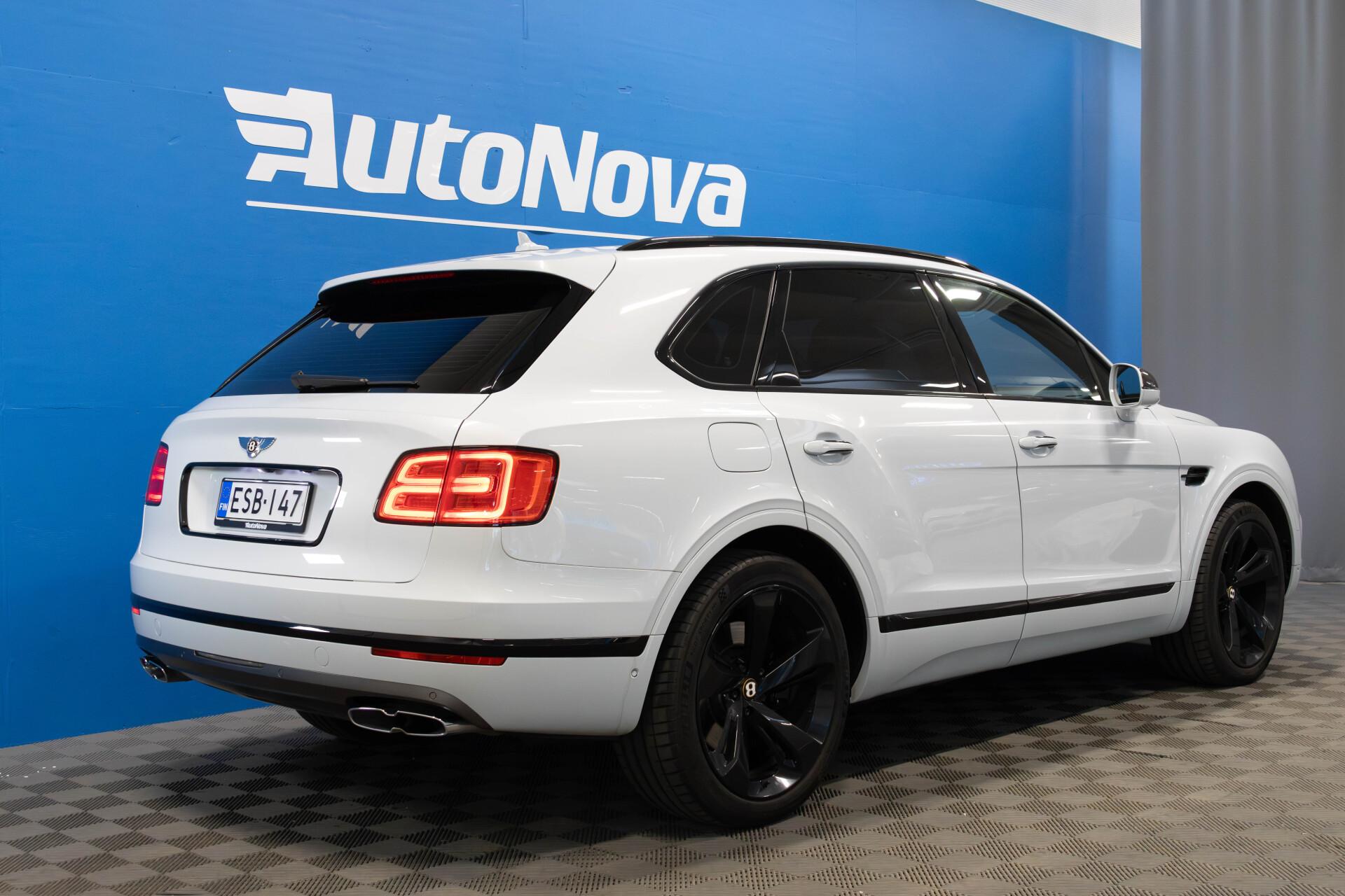 BENTLEY Bentayga 3