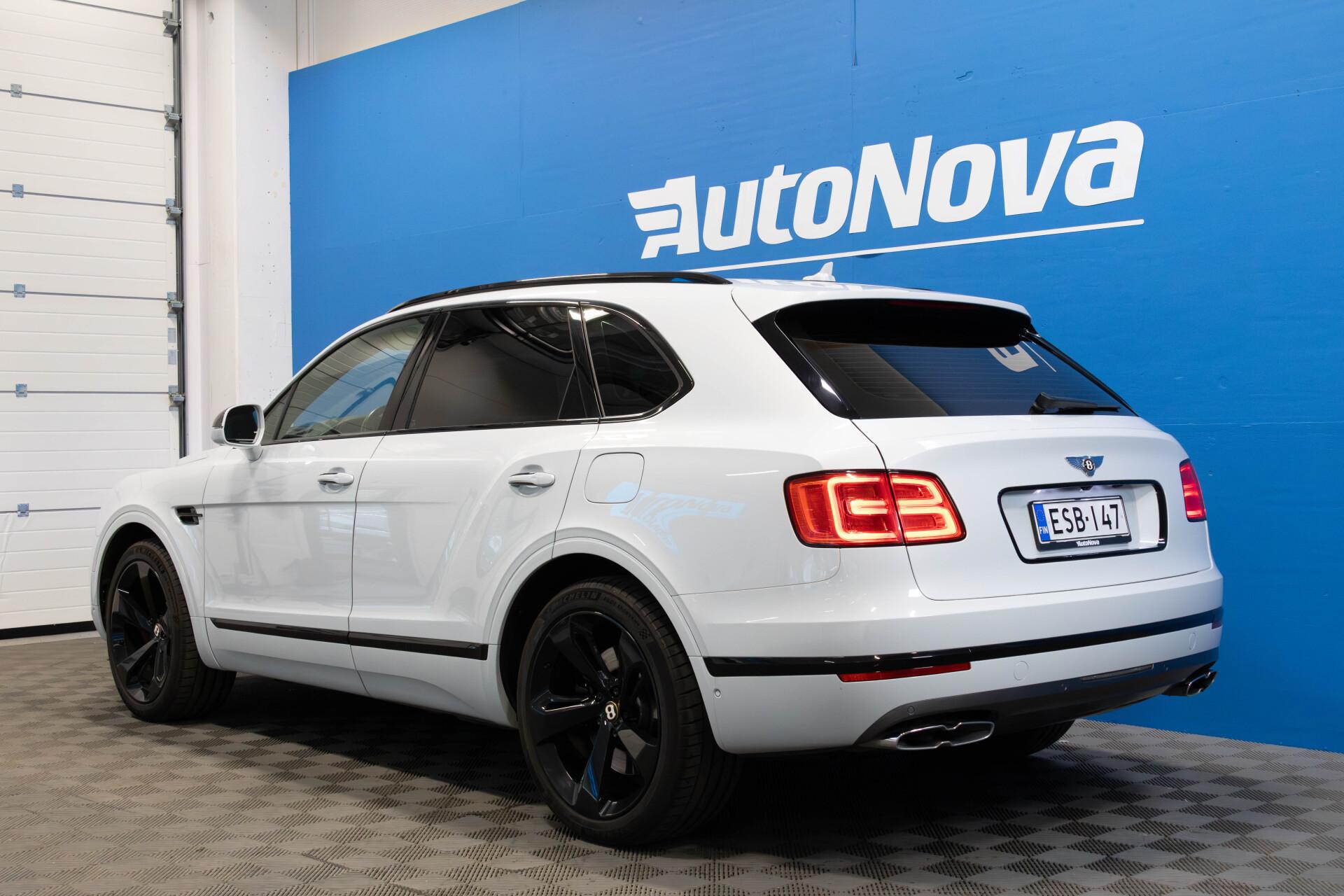 BENTLEY Bentayga 5