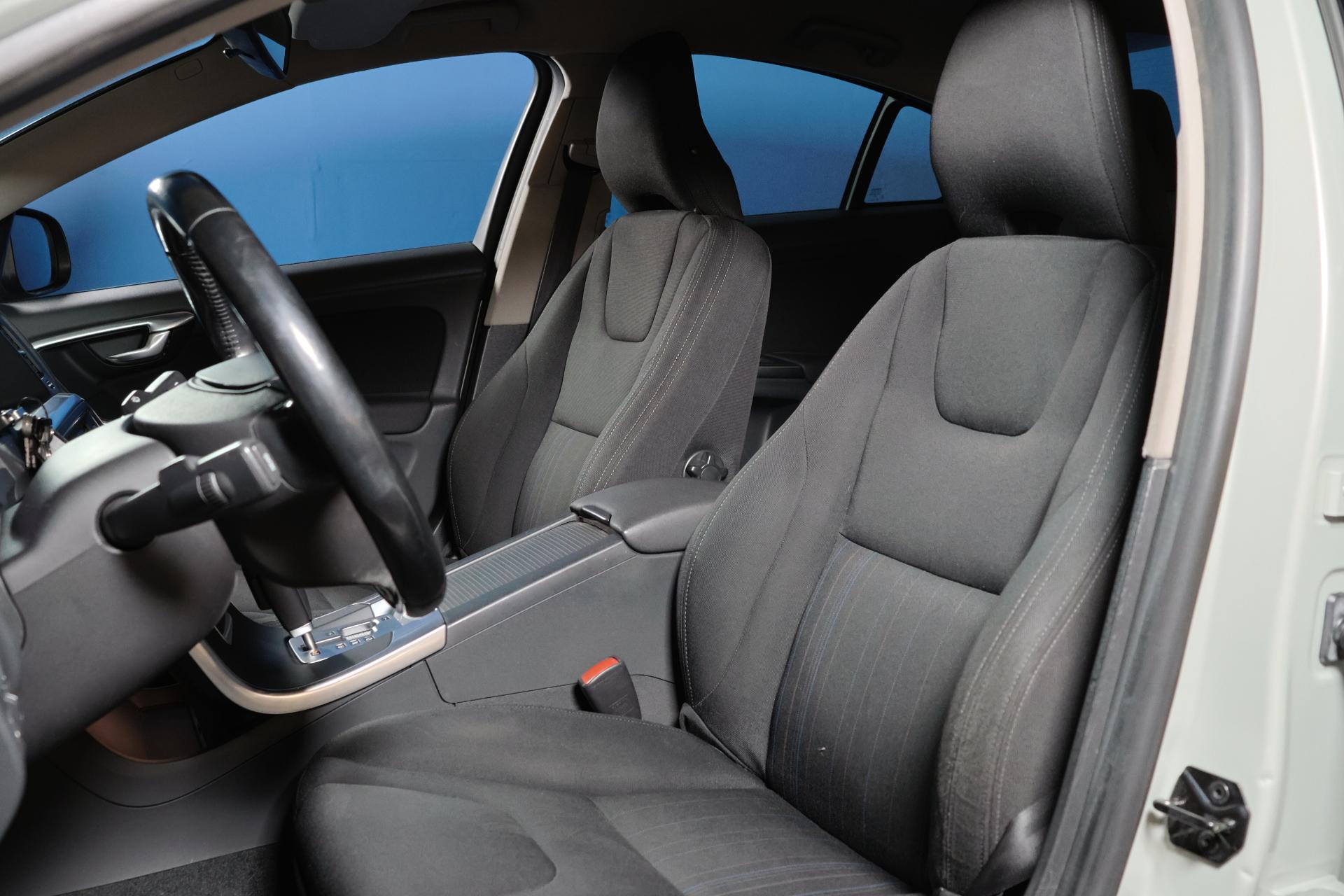 VOLVO S60 10