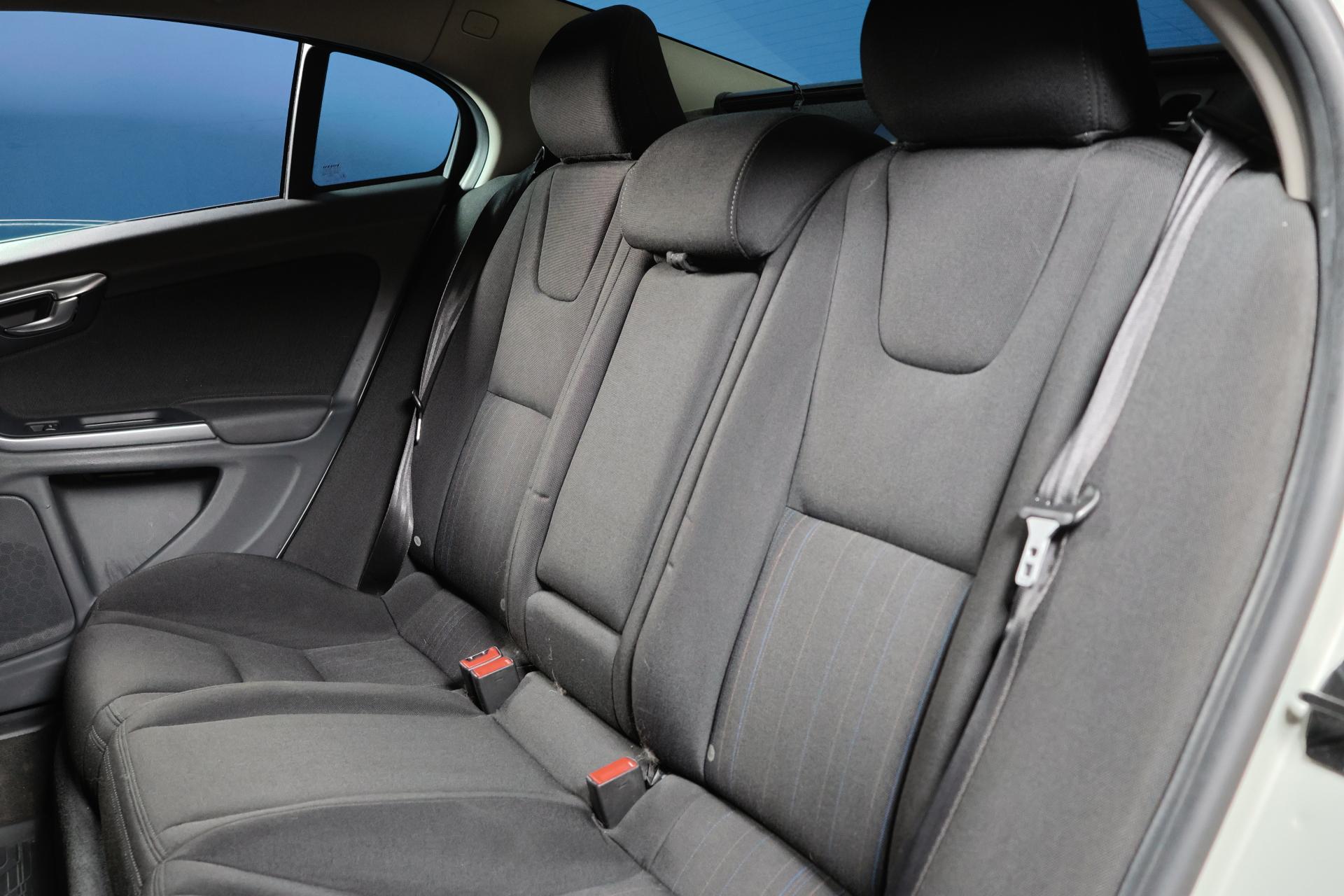 VOLVO S60 11