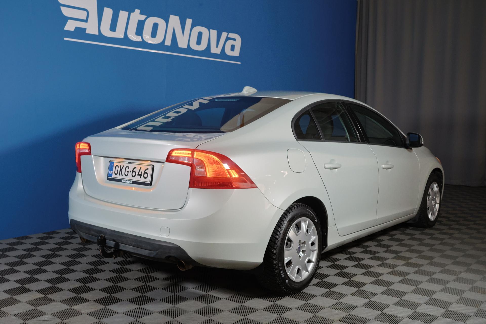 VOLVO S60 3