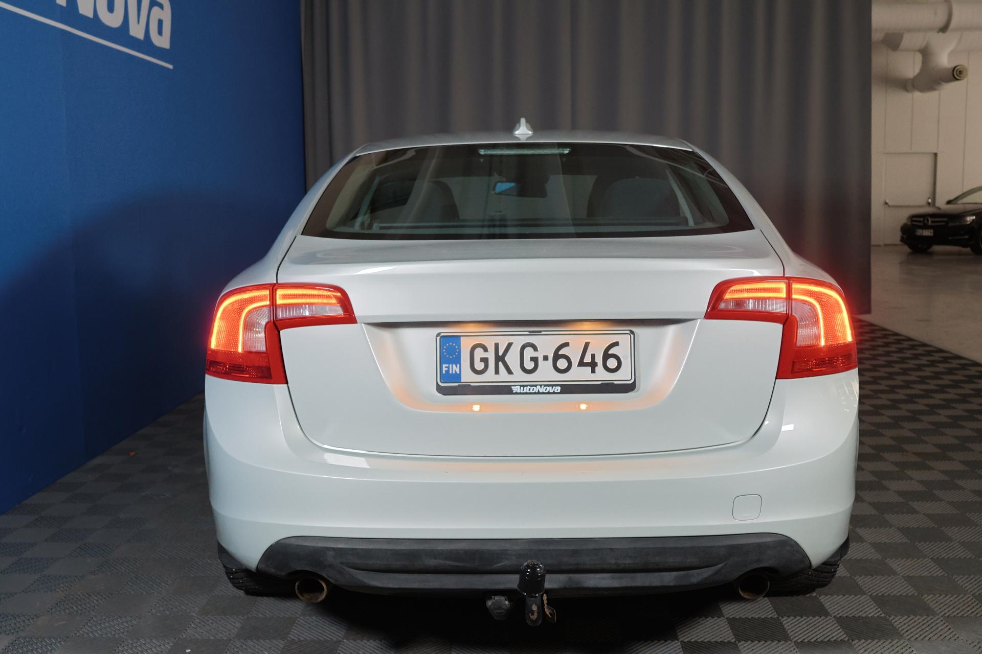 VOLVO S60 4