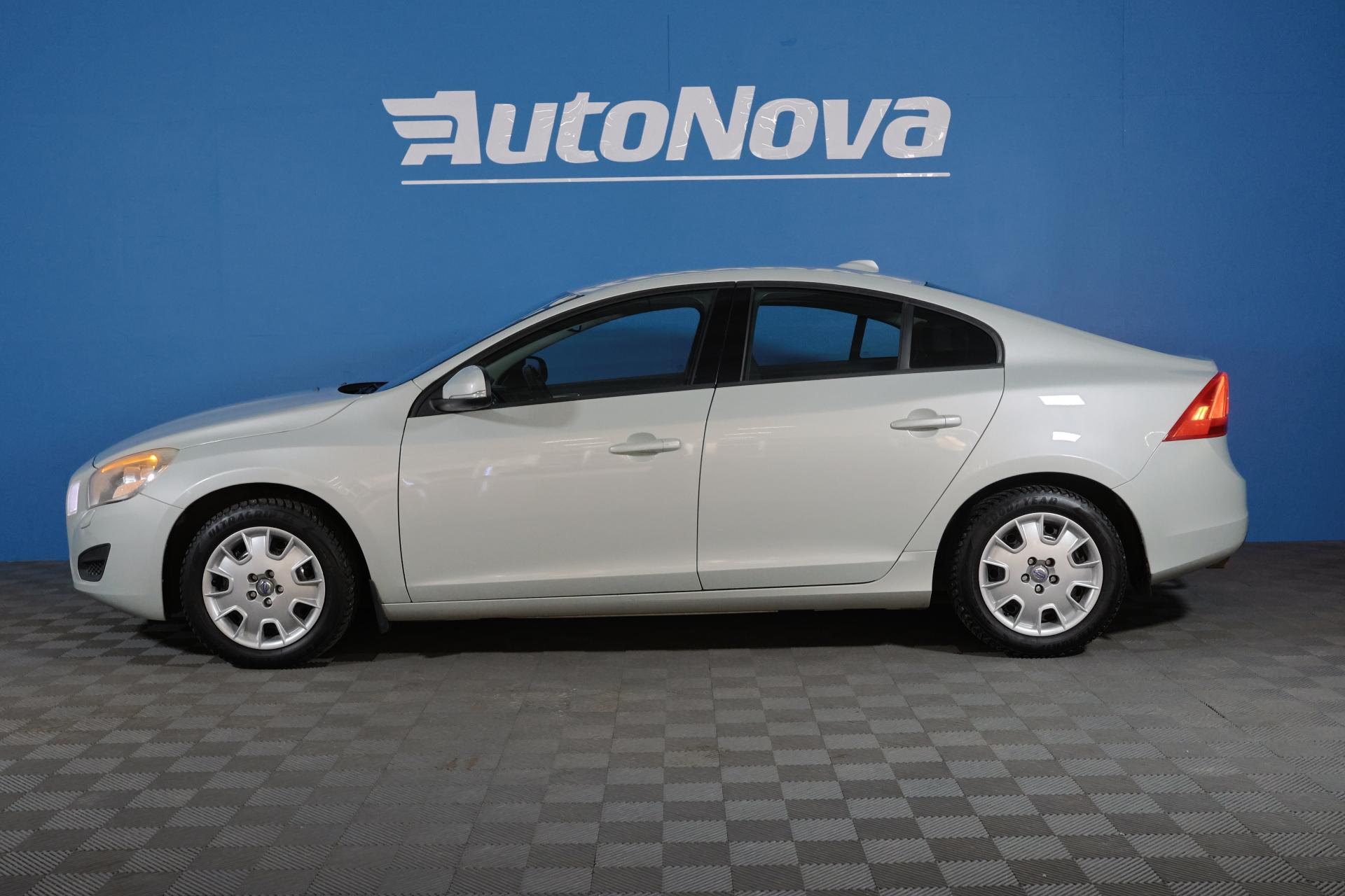 VOLVO S60 6