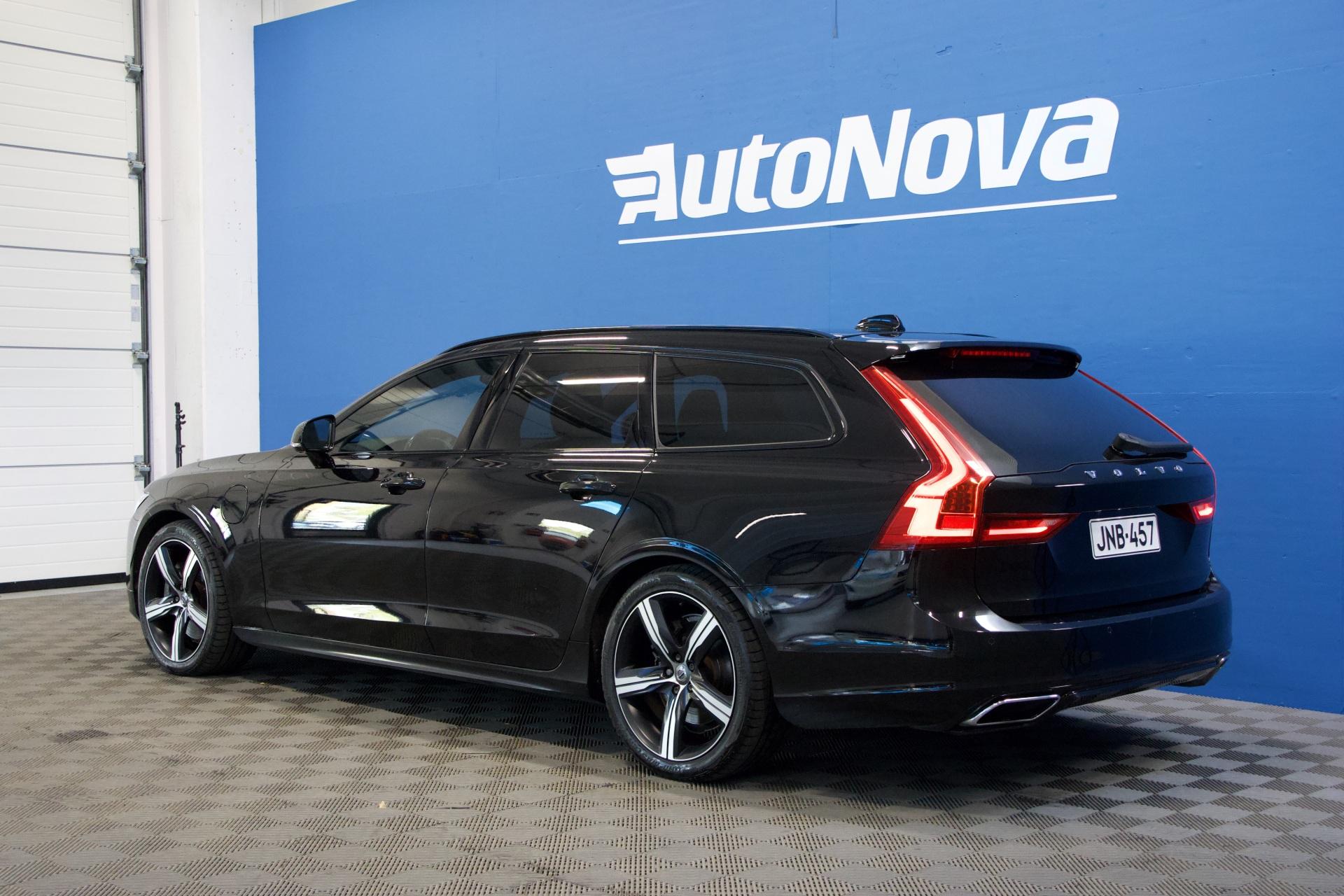 VOLVO V90 5