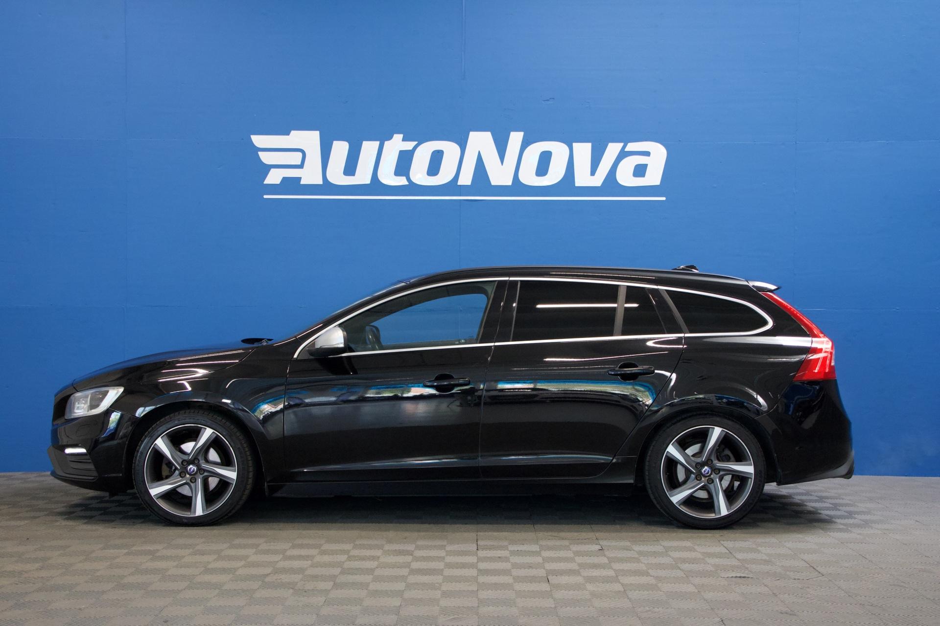 VOLVO V60 6
