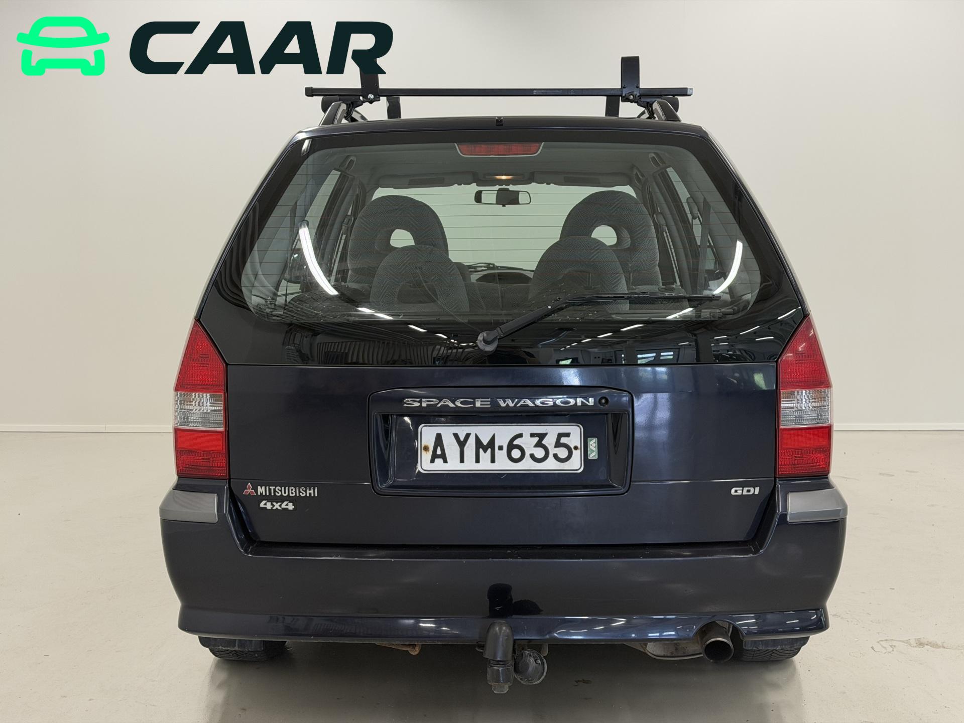 MITSUBISHI Space Wagon 2000