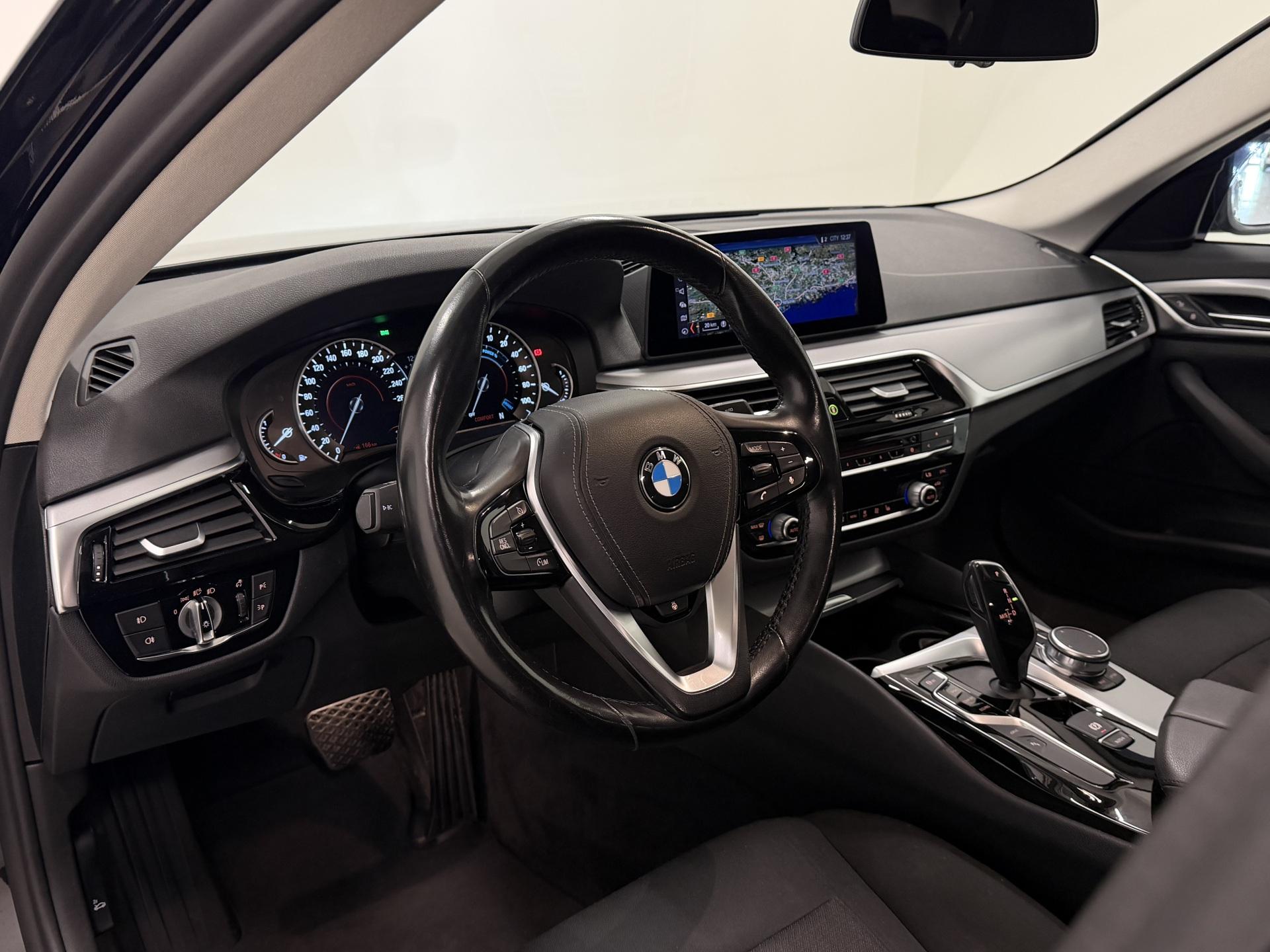 BMW 530 2019