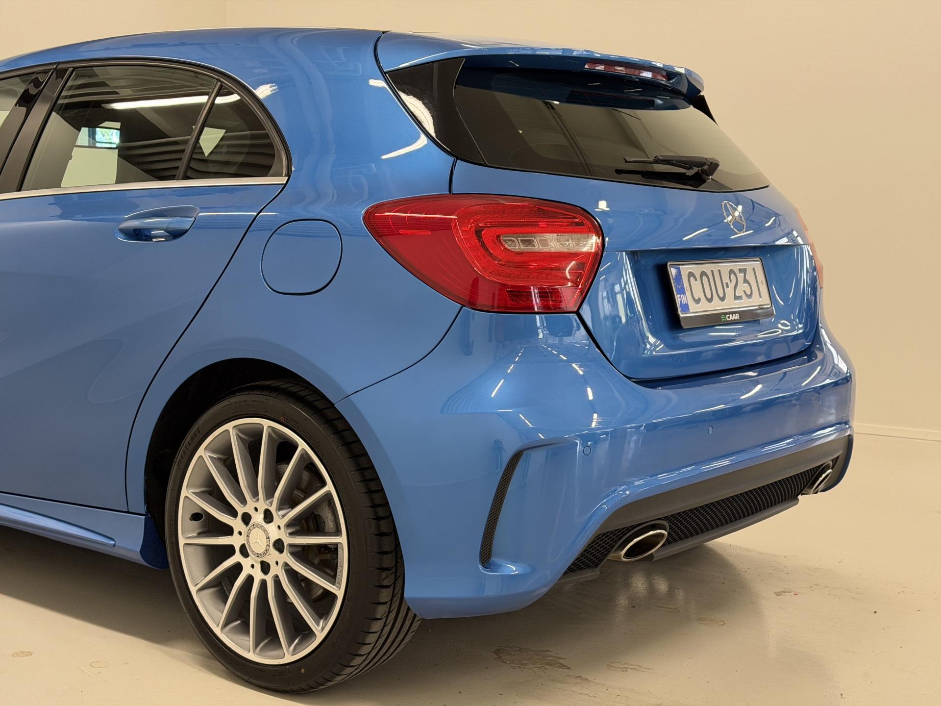 MERCEDES-BENZ A 2013