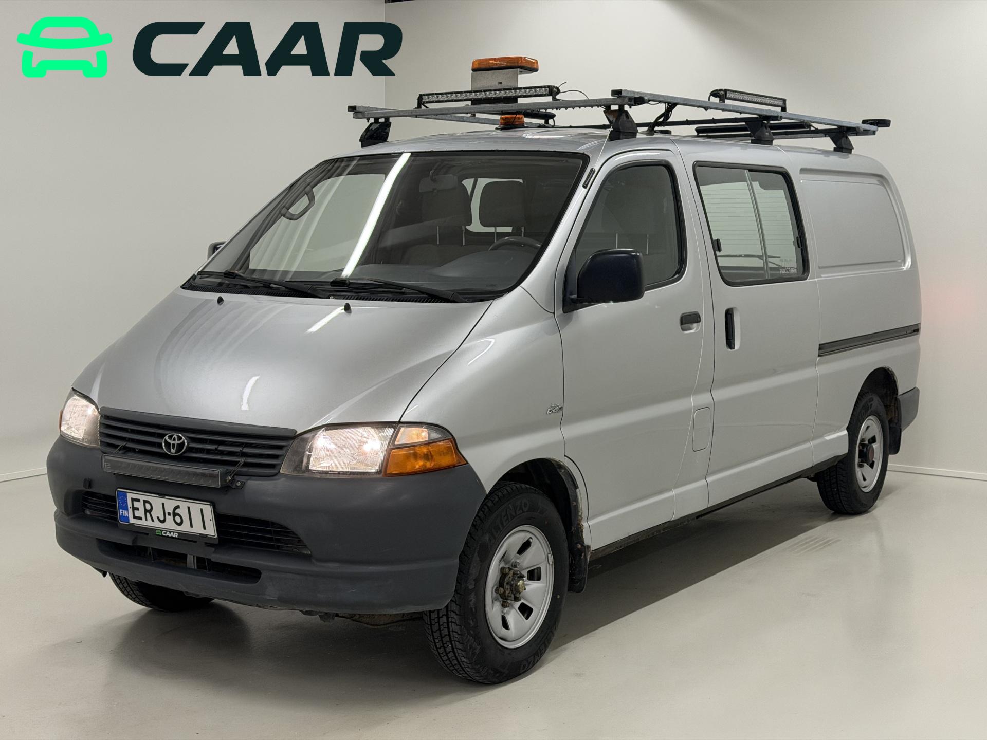 TOYOTA Hiace 2005