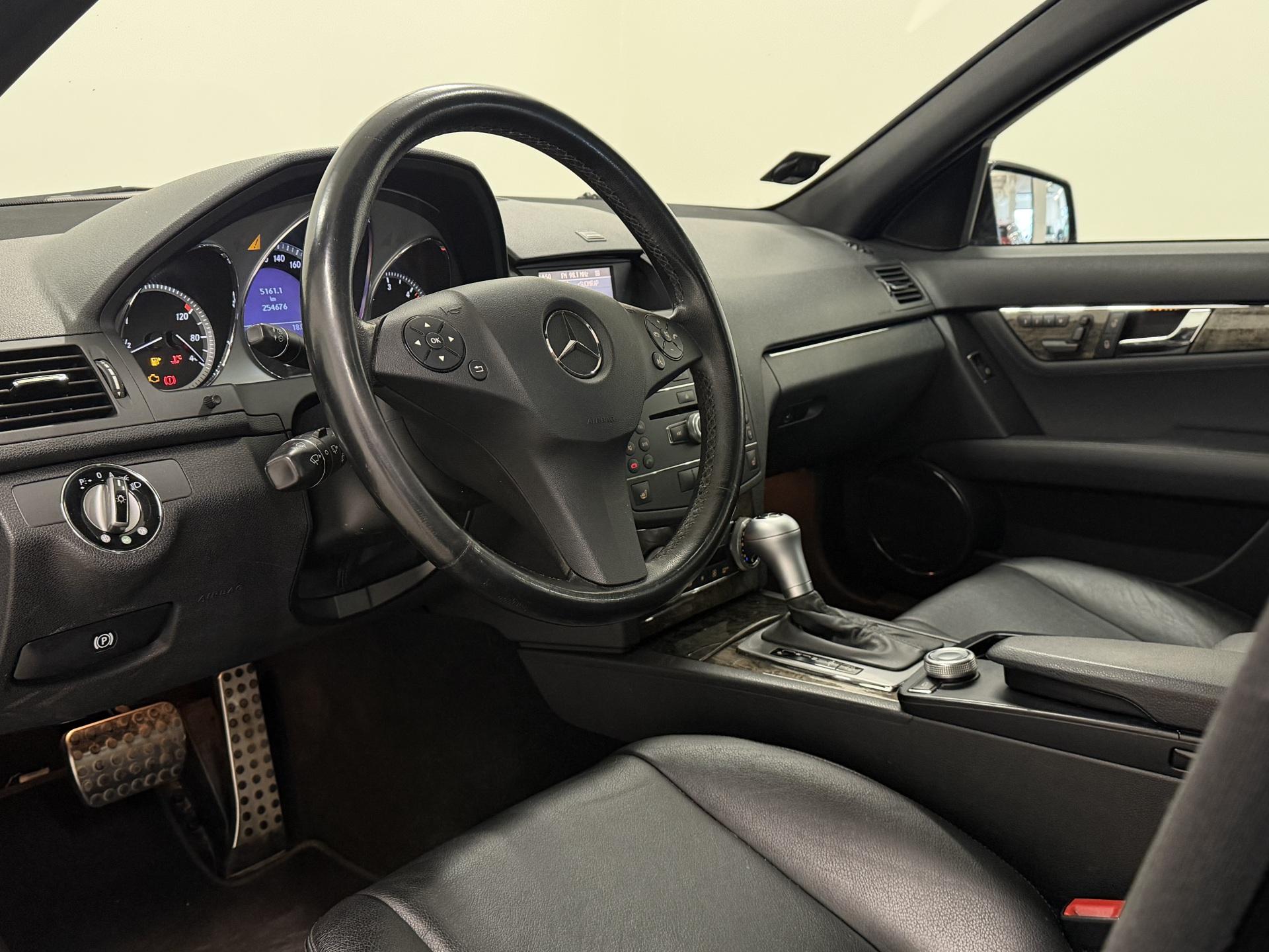 MERCEDES-BENZ C 2009