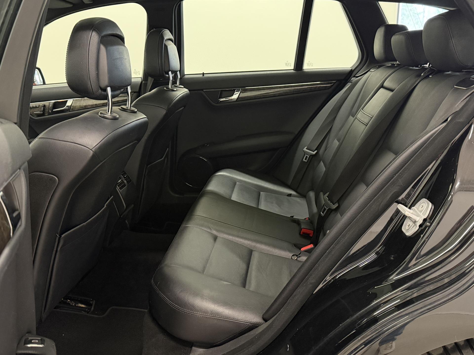 MERCEDES-BENZ C 2009