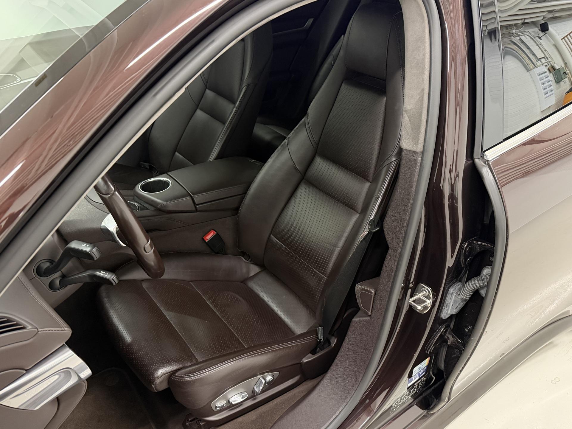 PORSCHE Panamera 2010