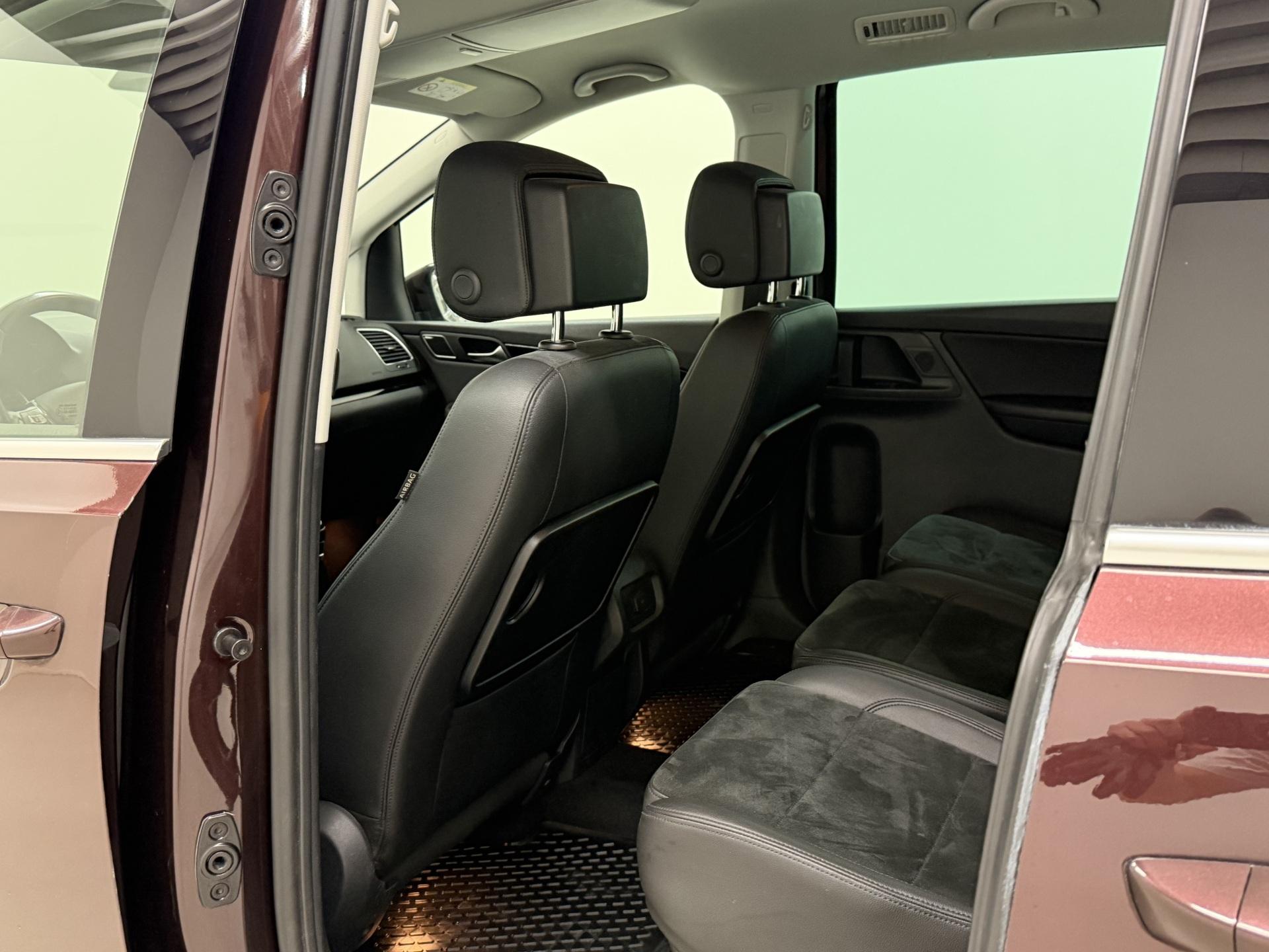 VOLKSWAGEN Sharan 2016