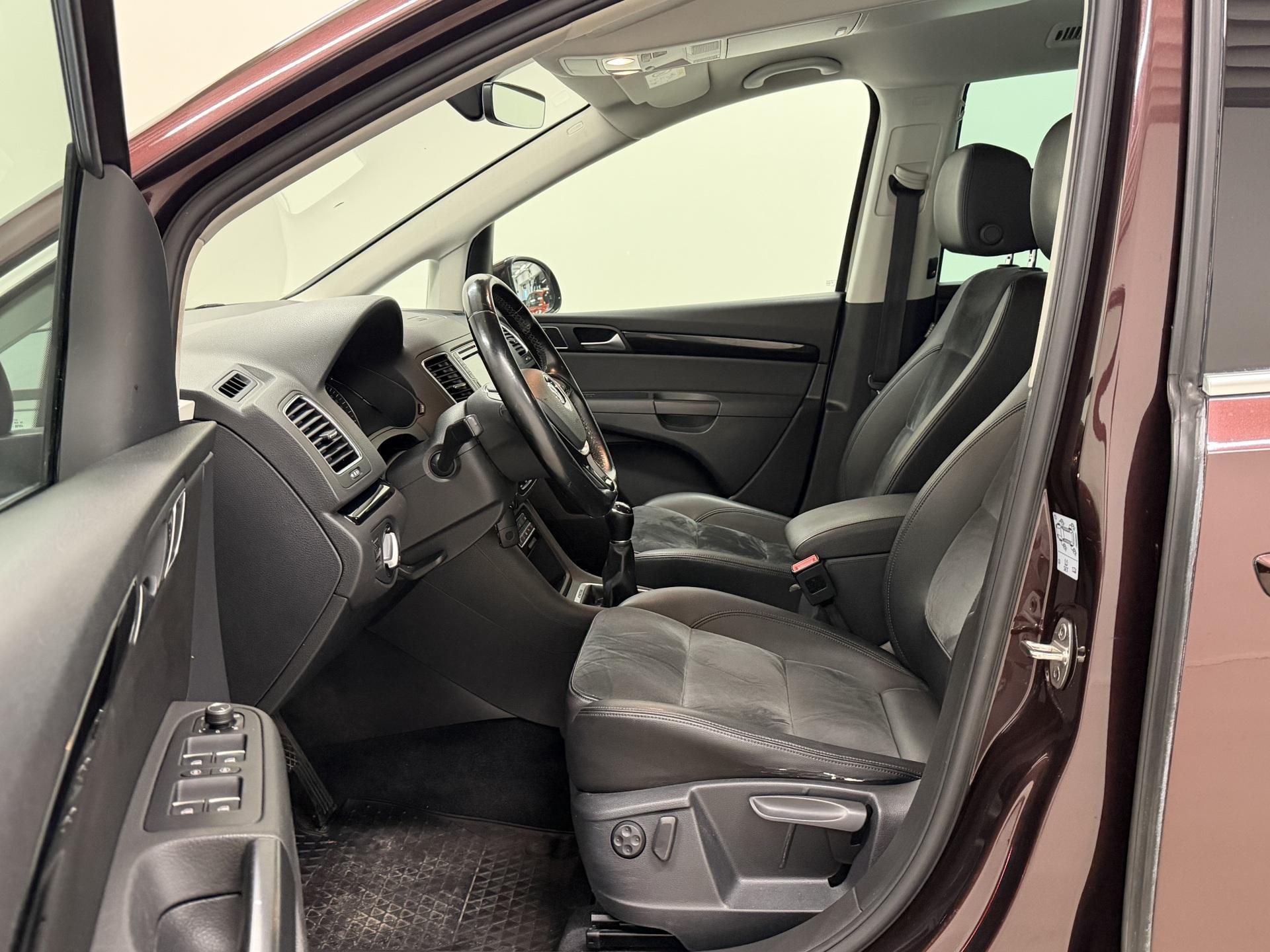 VOLKSWAGEN Sharan 2016