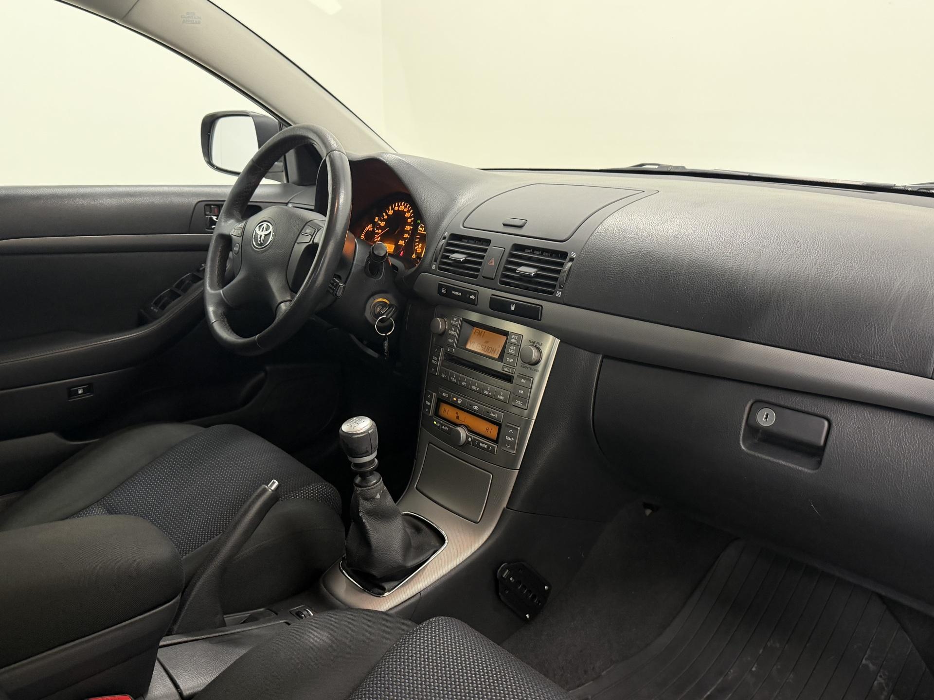 TOYOTA Avensis 2007