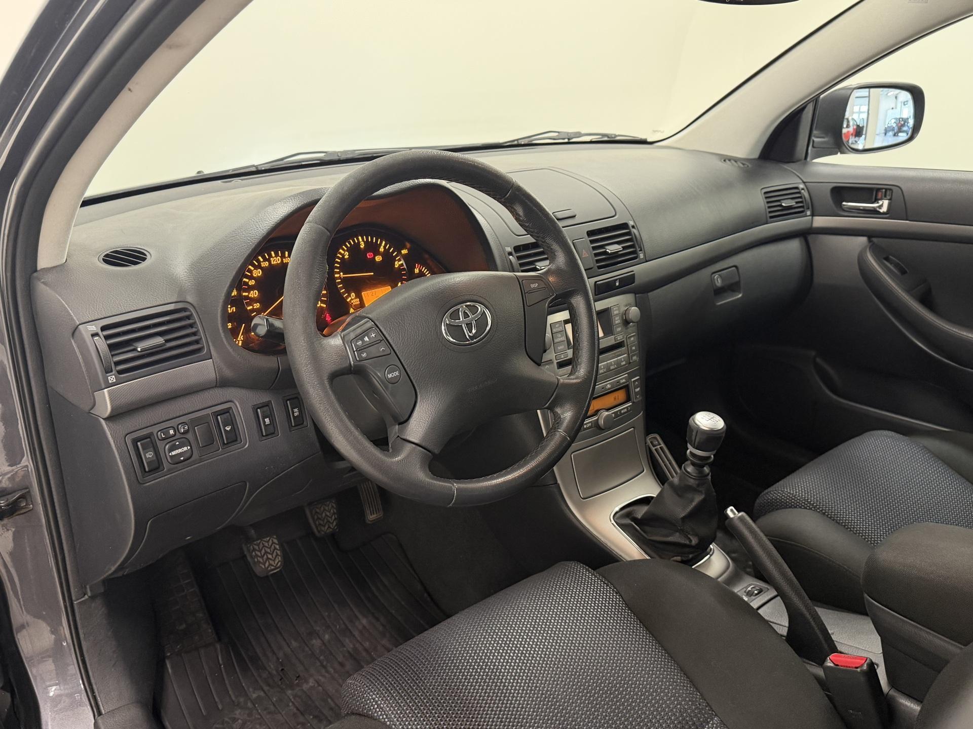 TOYOTA Avensis 2007