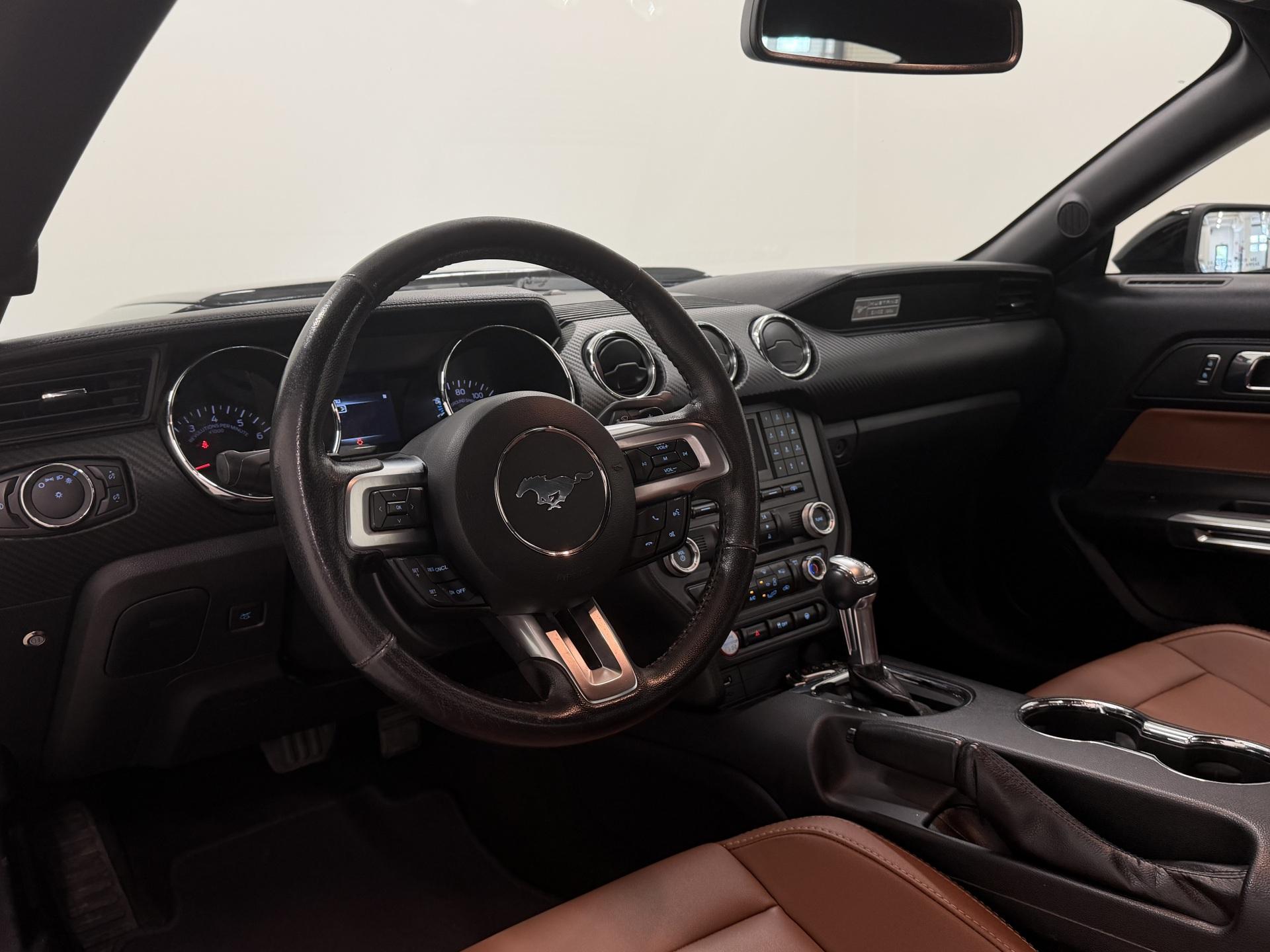 FORD Mustang 2015