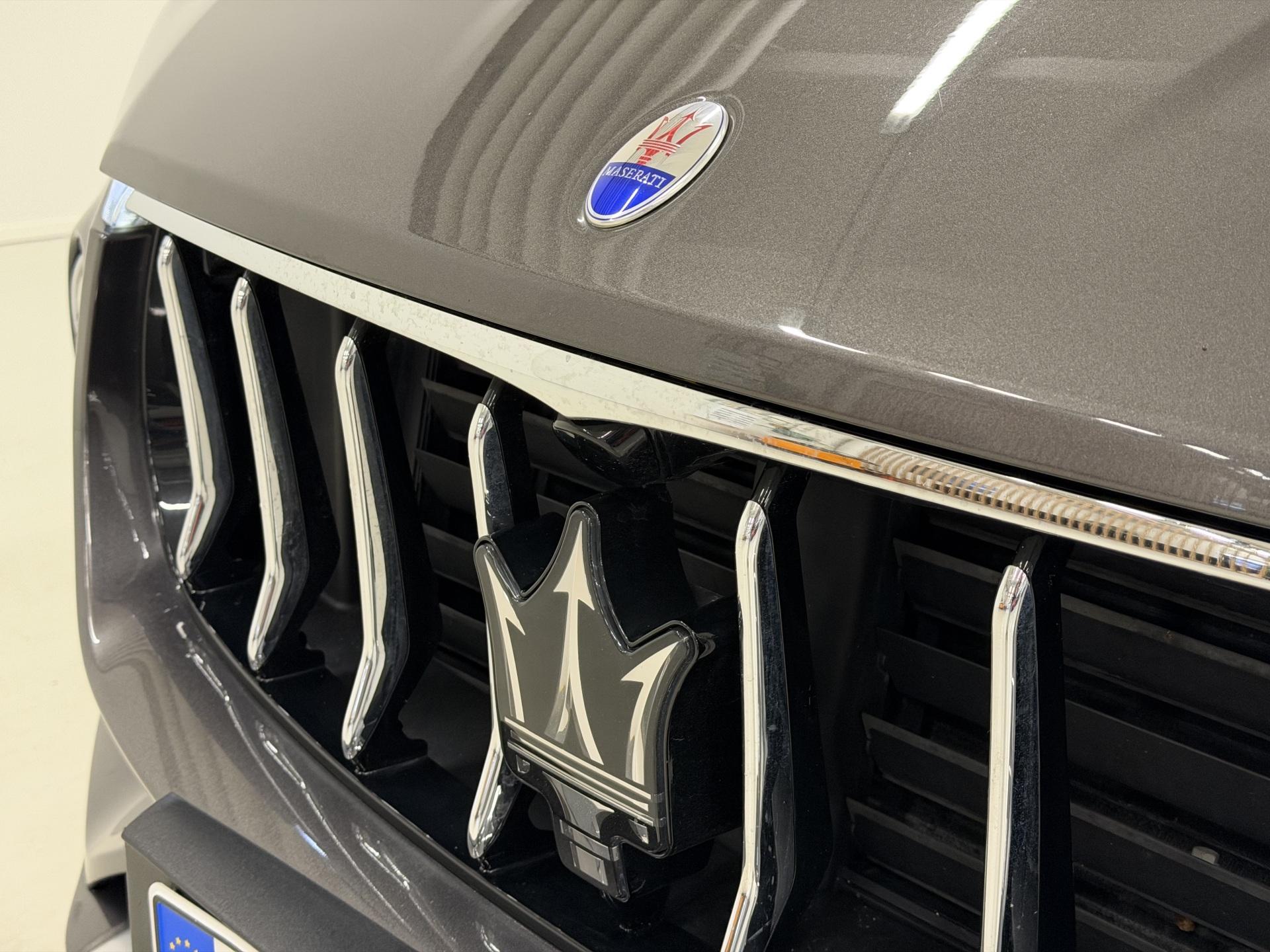 MASERATI Levante 2017